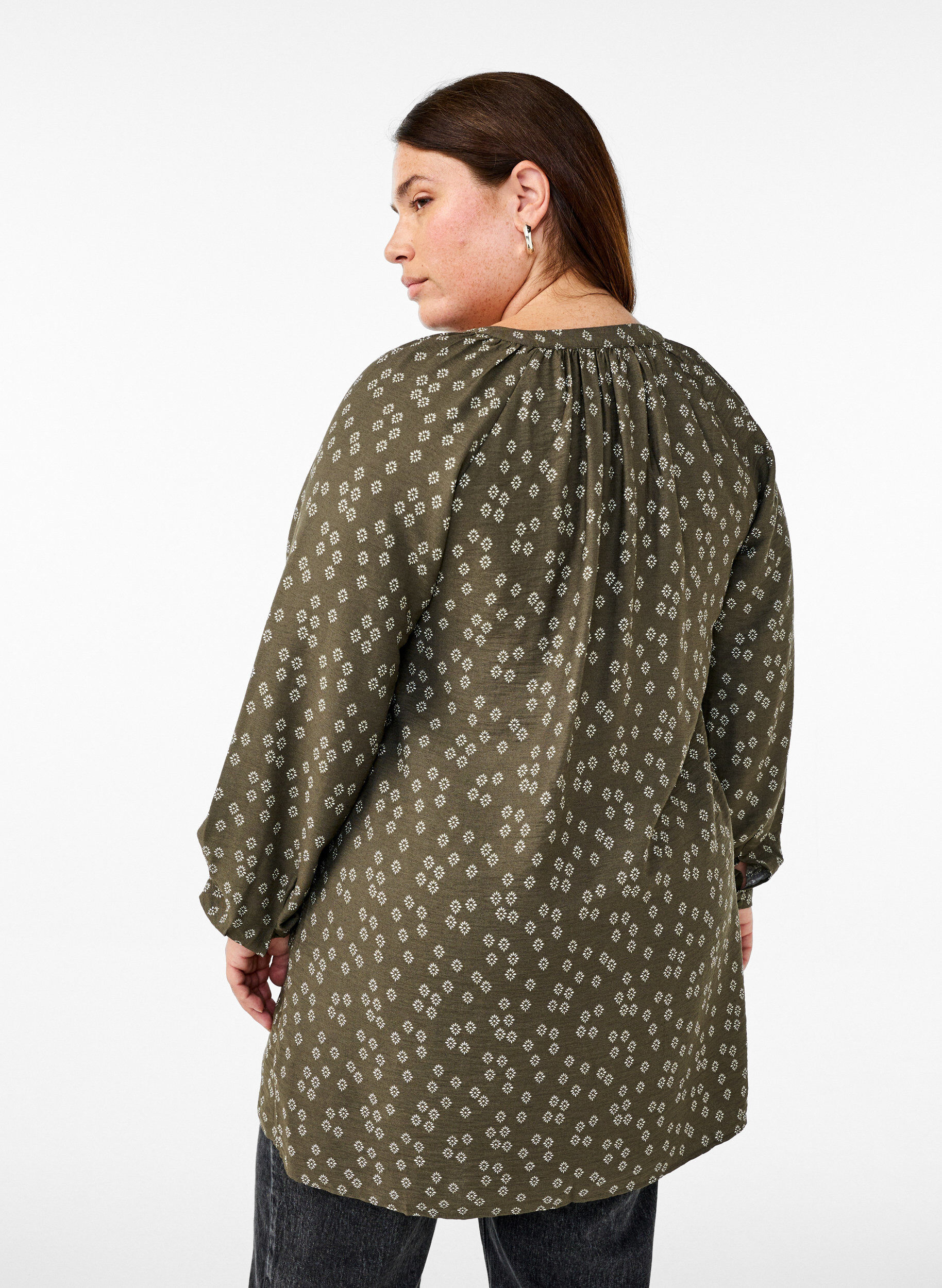 Zizzi Tunic met lange mouwen en bloemenprint, Groen, Model image number 2