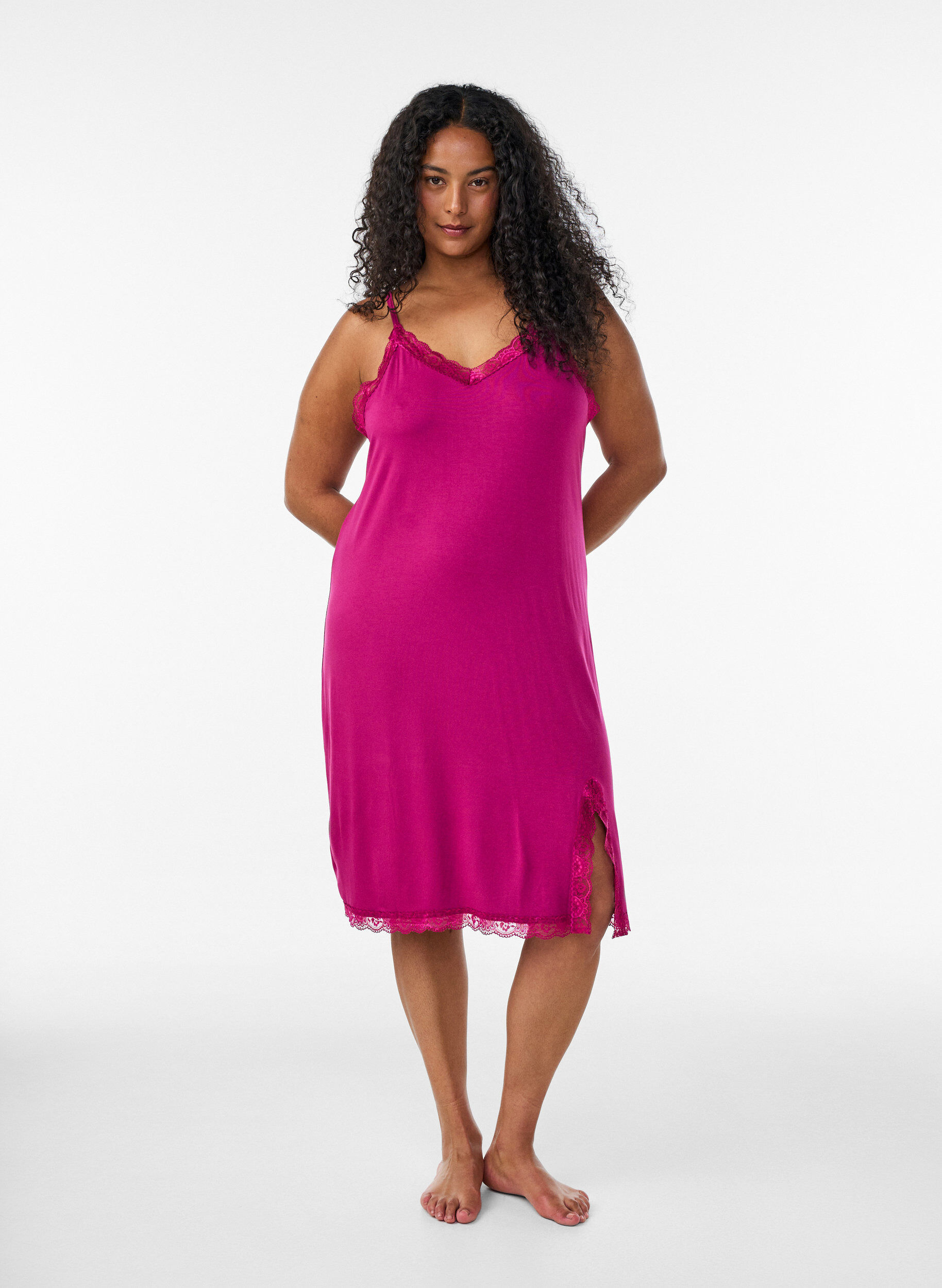 ZizziViscose nachthemd met kant en splitten, Rood, Model image number 0