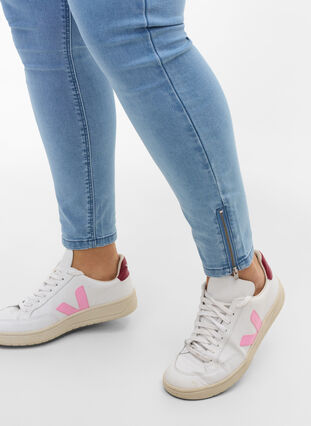Cropped Amy jeans met rits, Light blue denim, Model image number 2
