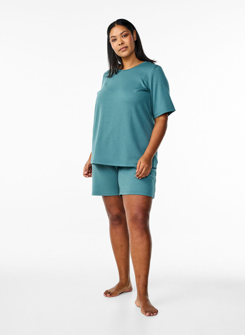 T-shirt in modalmix, Groen, Model image number 1