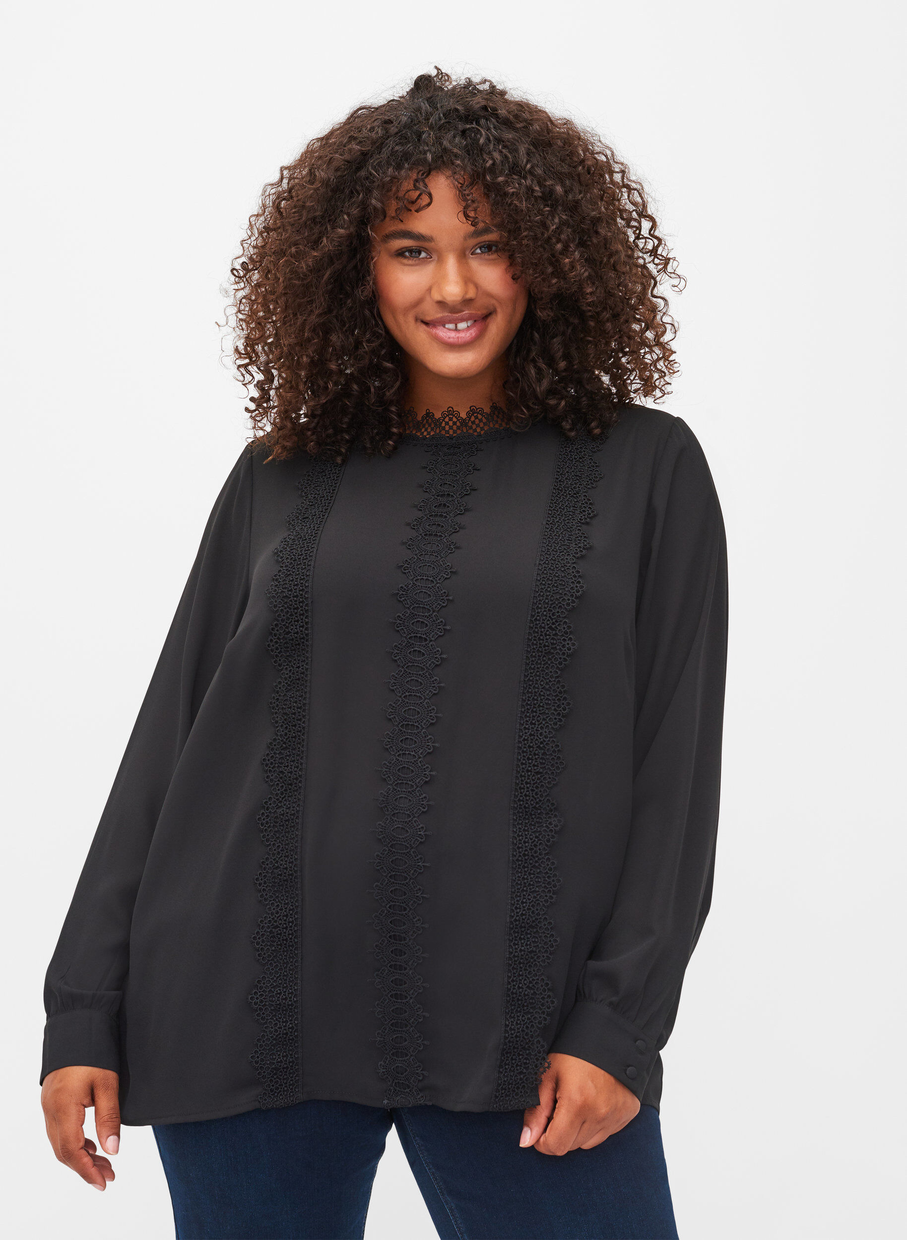 Zizzi Blouse met lange mouwen en kant, Black, Model image number 0
