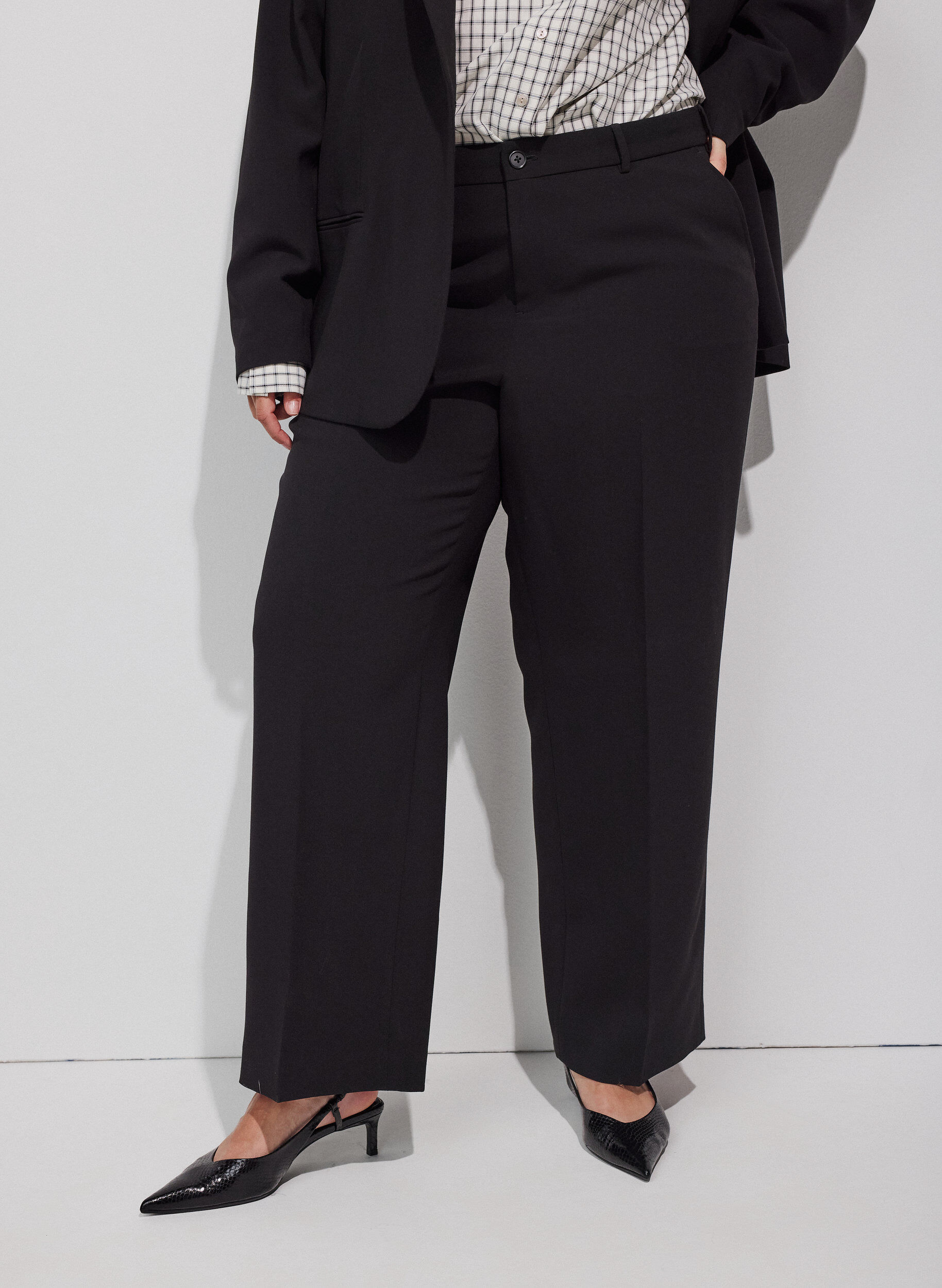 ZizziOp maat gemaakte broek met wijde pijpen en hoge taille, Zwart, Model image number 2