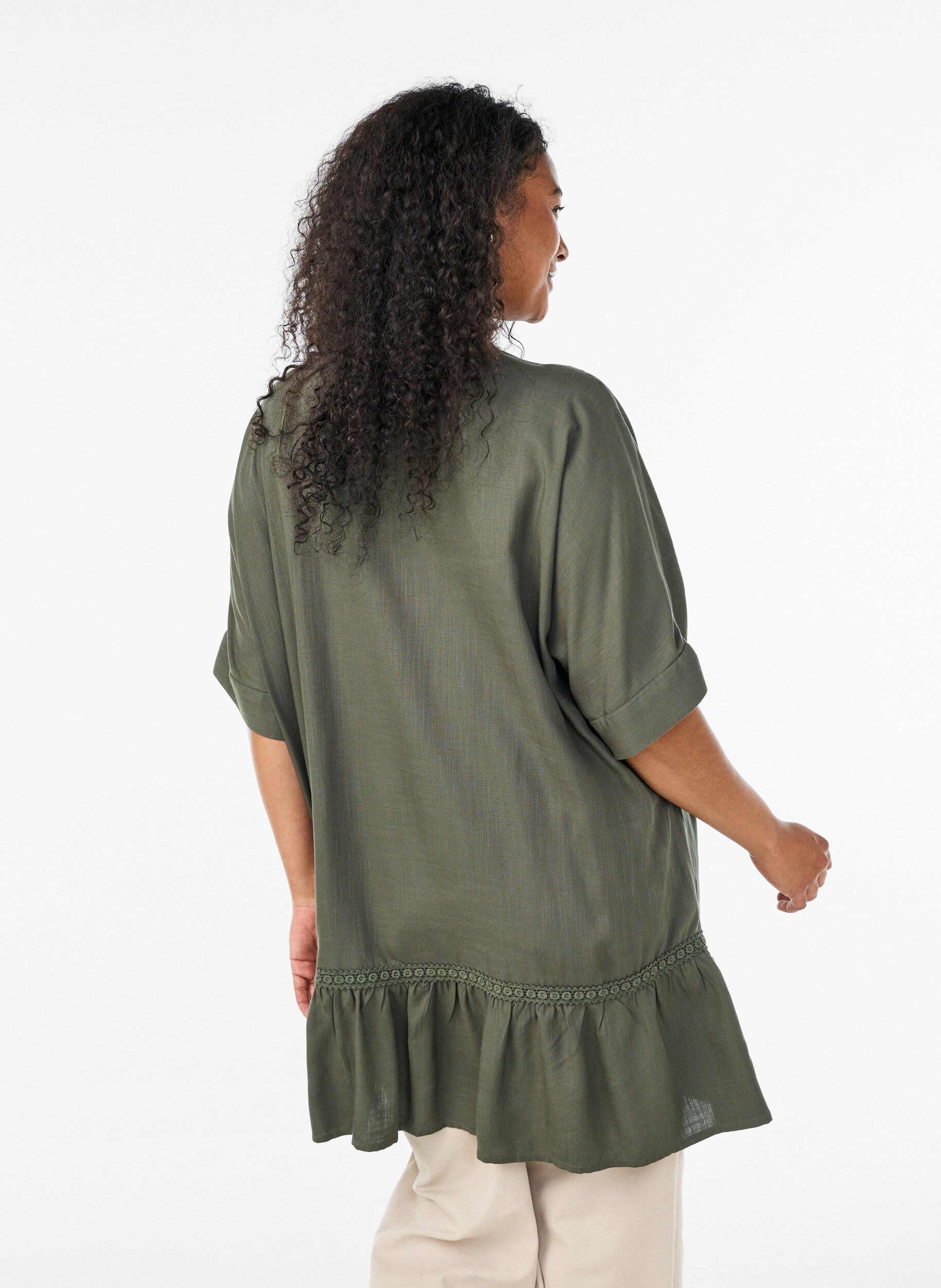 ZizziViscose tuniek met knopen en rucherand, Groen, Model image number 2