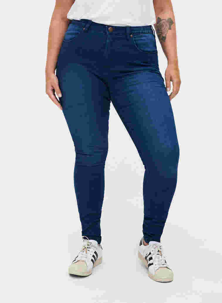 Super slim fit Amy jeans met hoge taille, Blue denim, Model image number 3