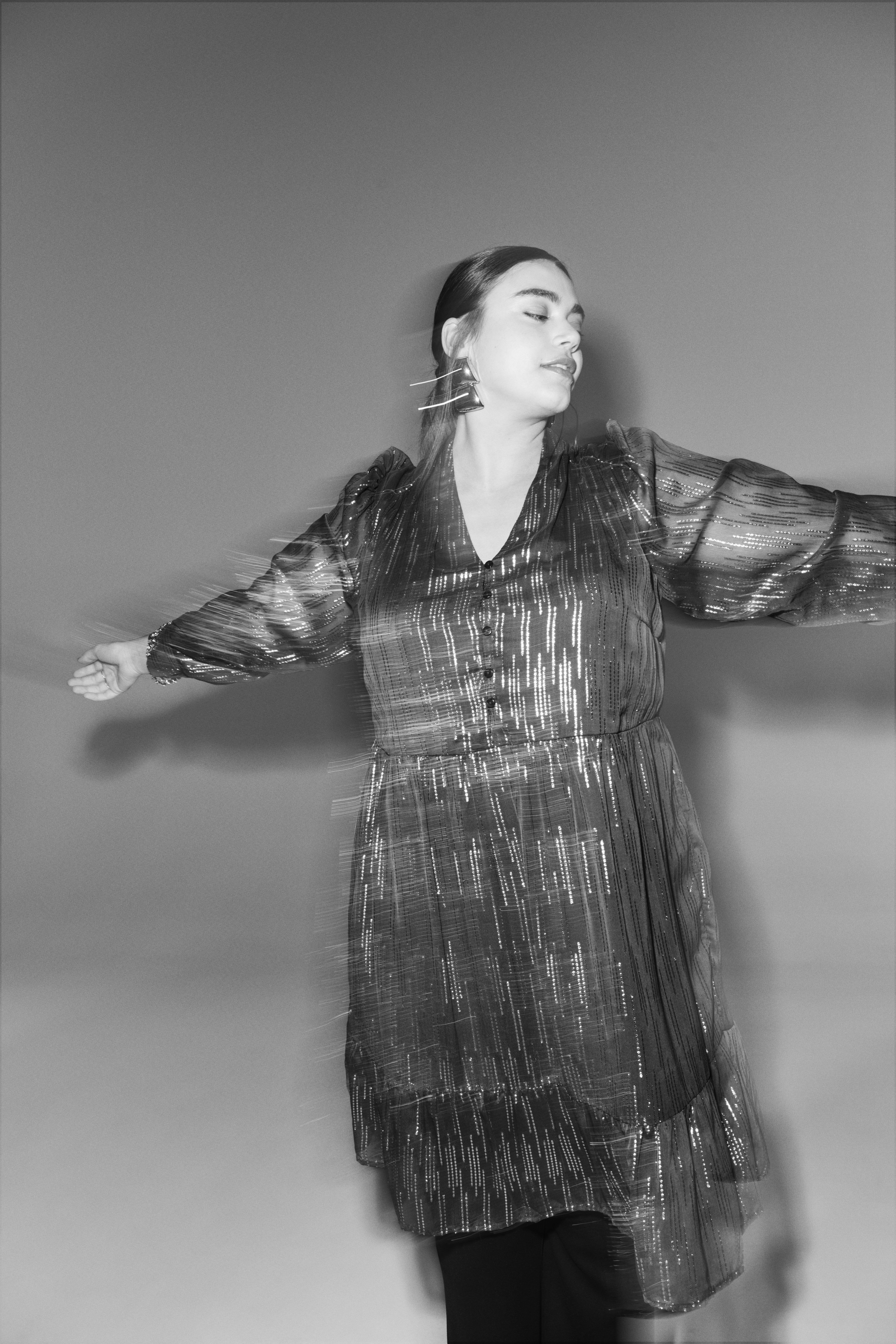 Zizzi Jurk met glitters, , Model