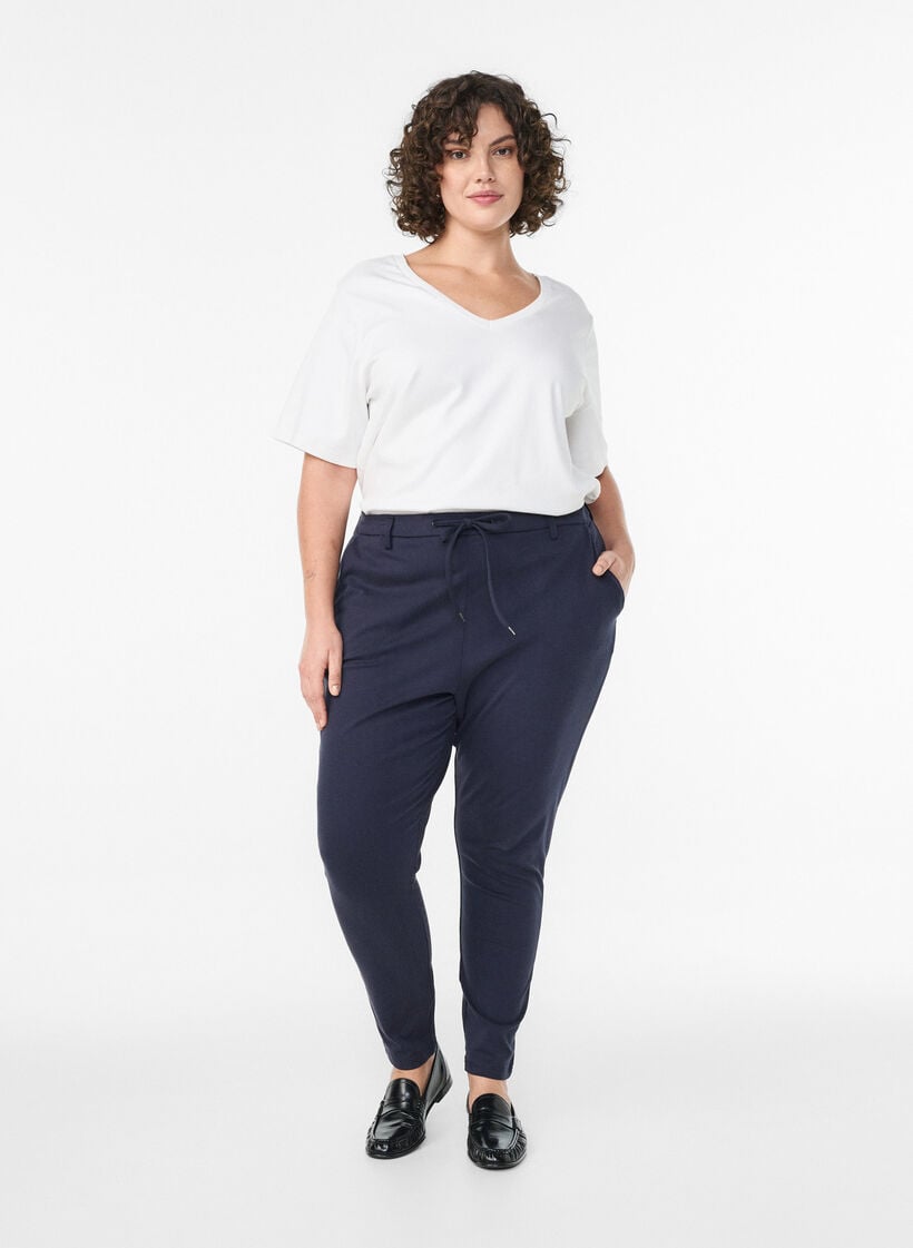 Cropped Maddison broek, Blauw, Model image number 0