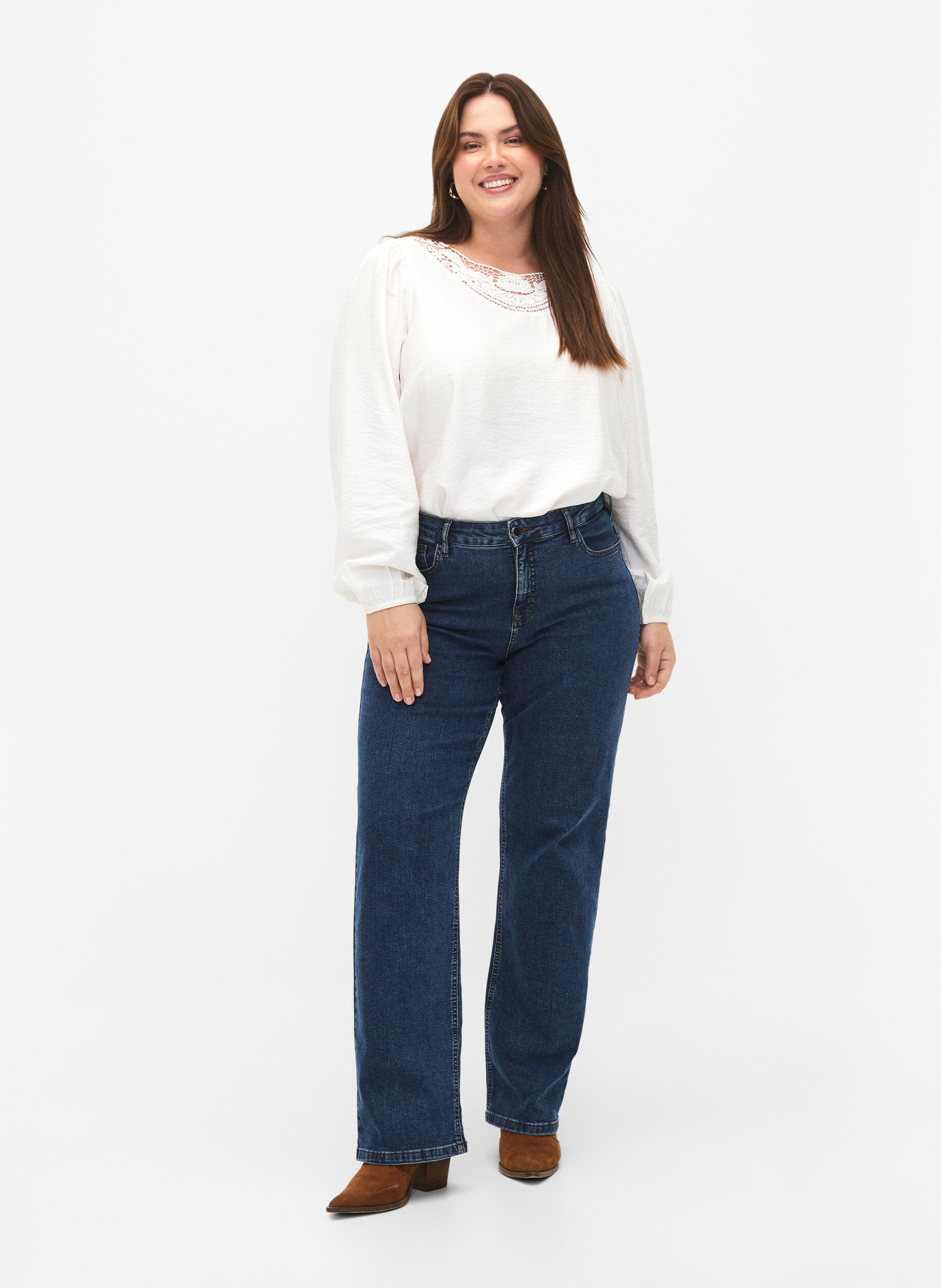 Zizzi Blouse van viscose met gehaakt detail, Bright White, Model image number 2