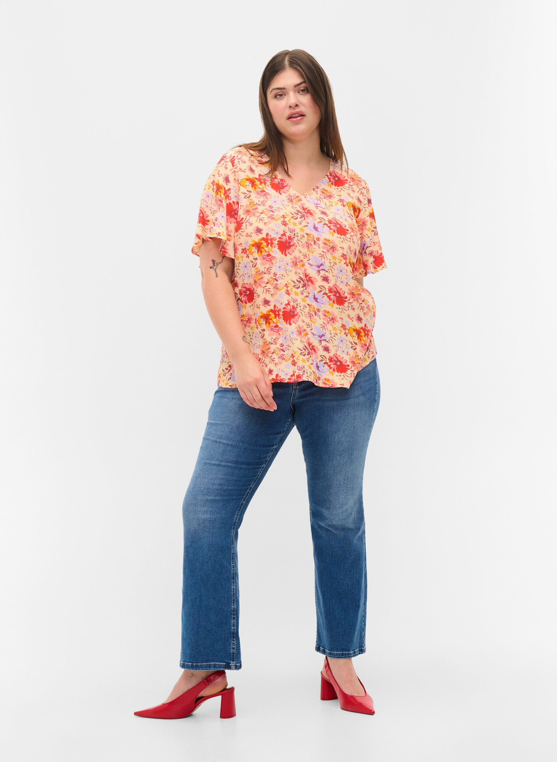 Zizzi Viscose top met korte mouwen en bloemenprint, Red Orange AOP, Model image number 2