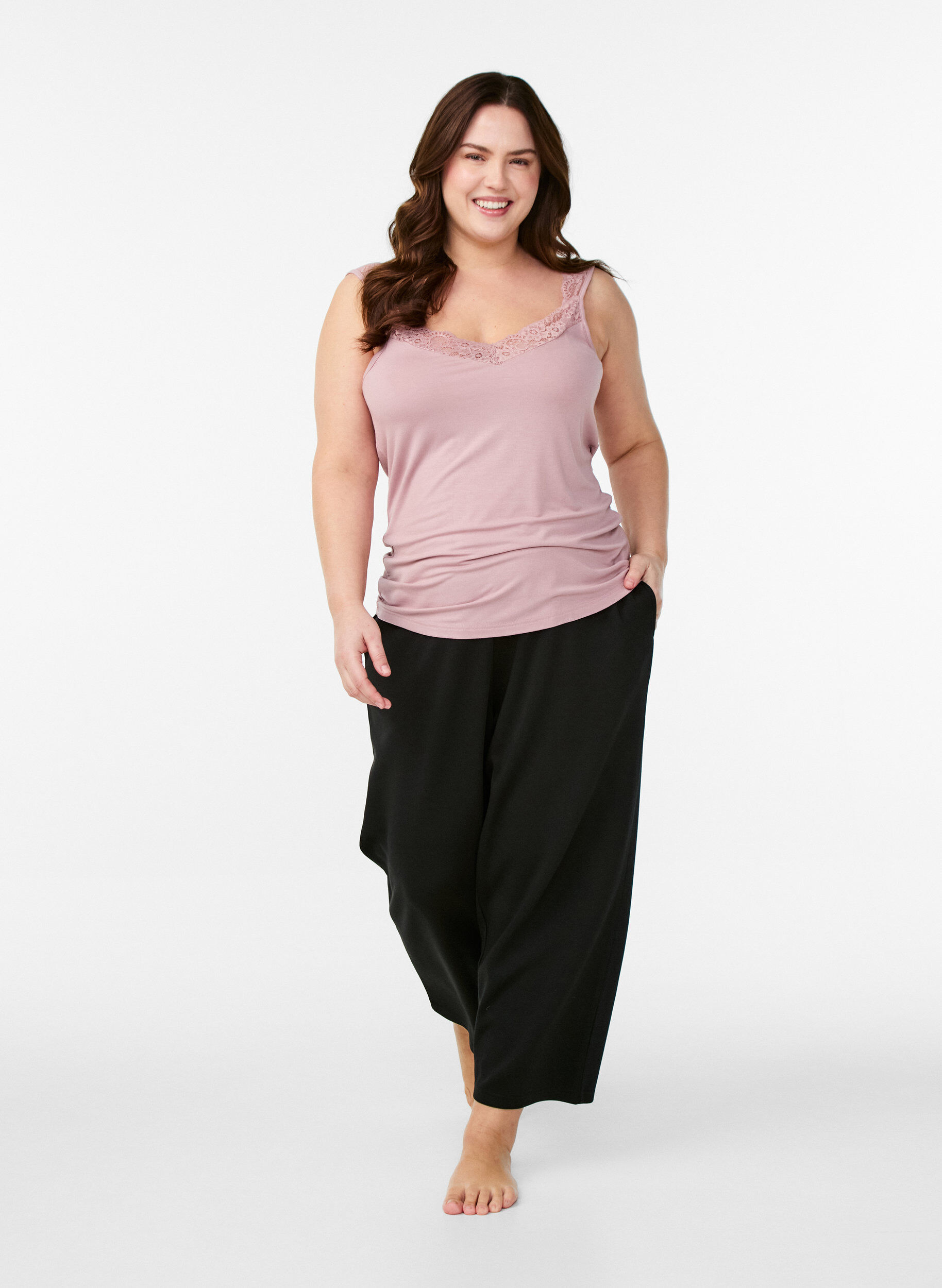 ZizziViscose top met kanten afwerking, Roze, Model image number 1