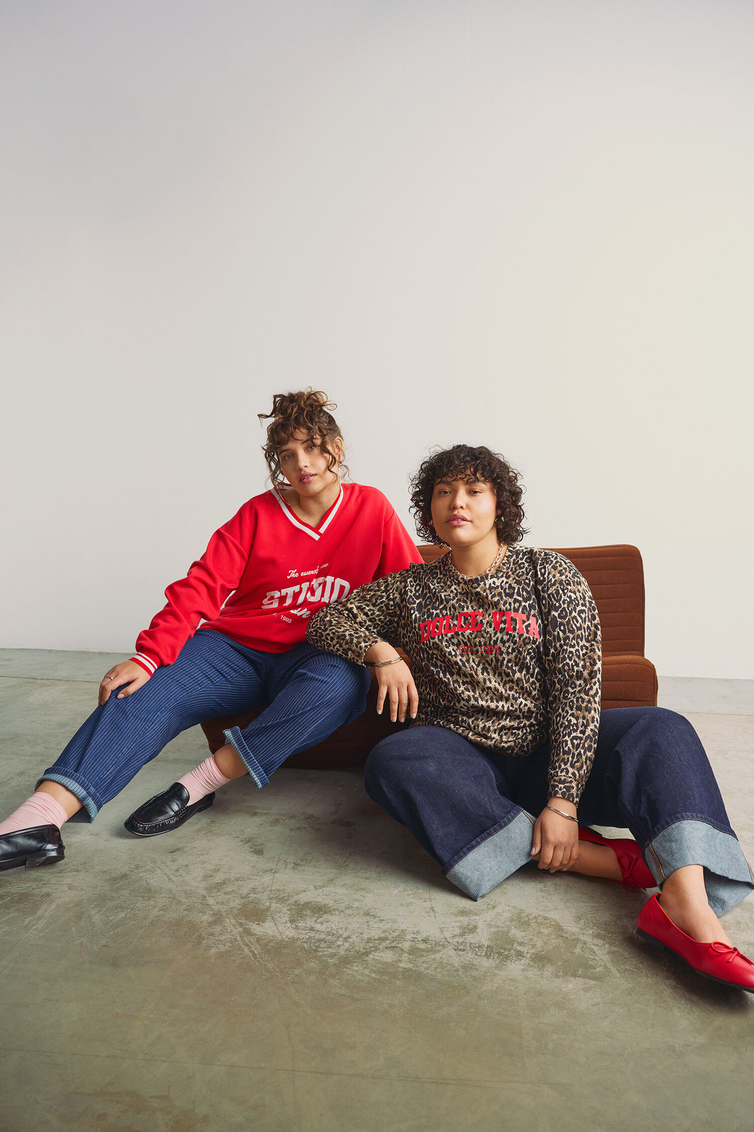 Zizzi Luipaard en rode kleuren, , Model