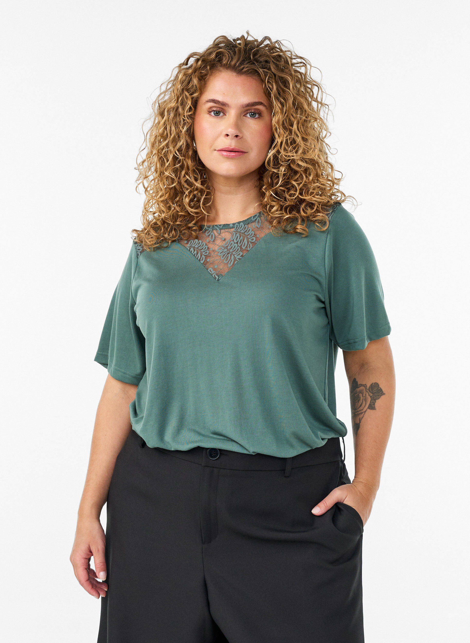 ZizziBlouse met kanten inzetstuk en ballonmouwen, Groen, Model image number 0