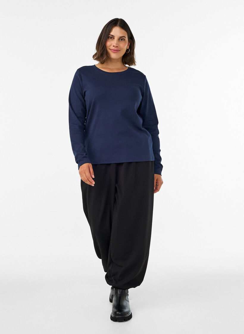 Basic T-shirt met ronde hals en lange mouwen, Blauw, Model image number 1