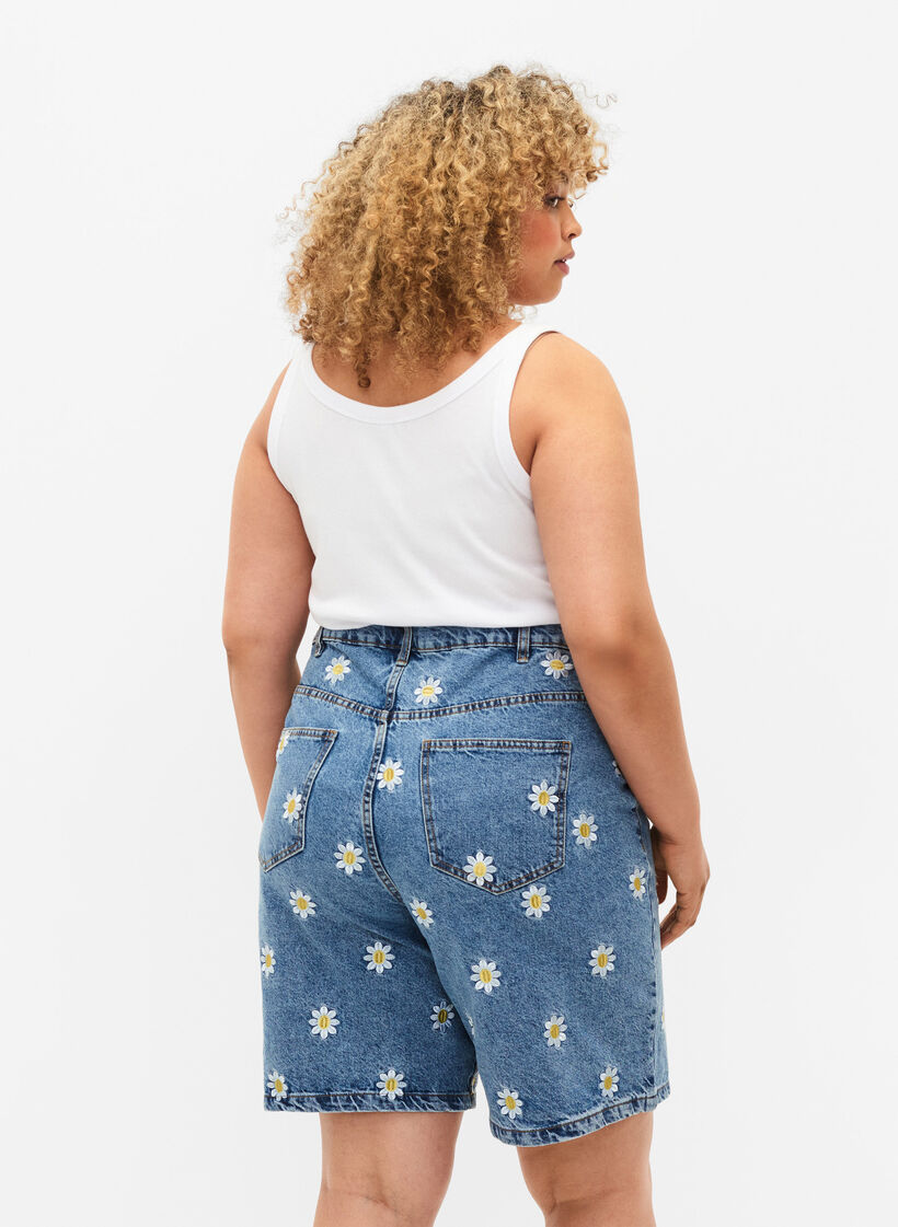 Hoog getailleerde Mille short met geborduurde bloemen, Light Blue Flower, Model image number 1
