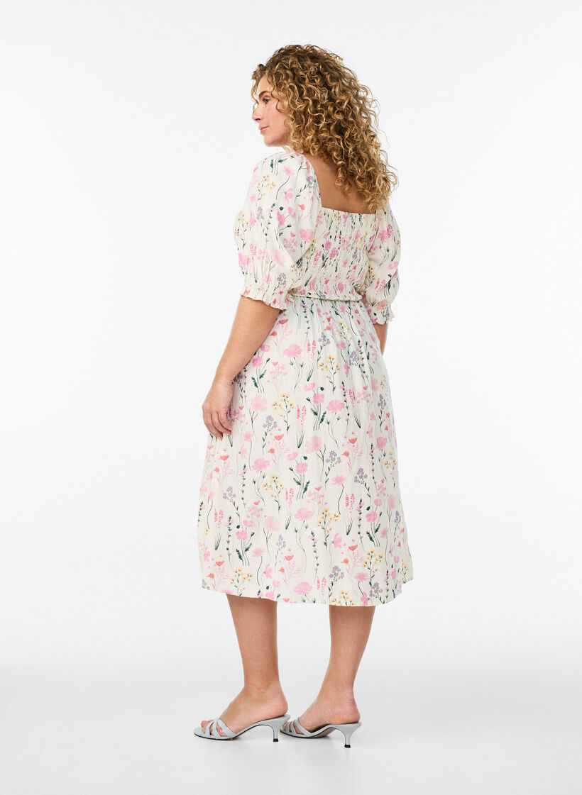 Gebloemde viscose zomerjurk, Vanille, Model image number 1