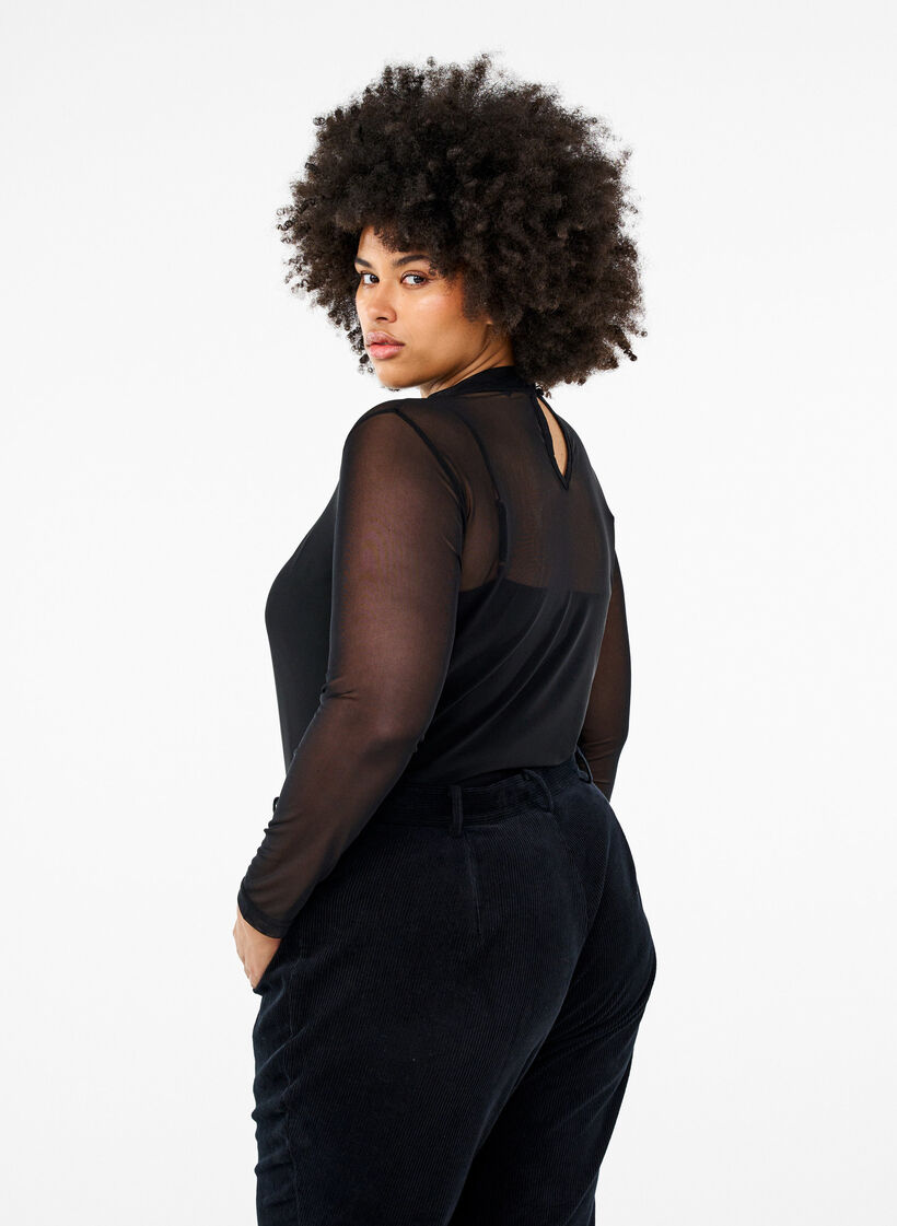 Getailleerde blouse van mesh met lange mouwen, Zwart, Model