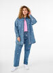 Losse denimshirt met geborduurde hartjes, Light Blue Heart, Model image number 2