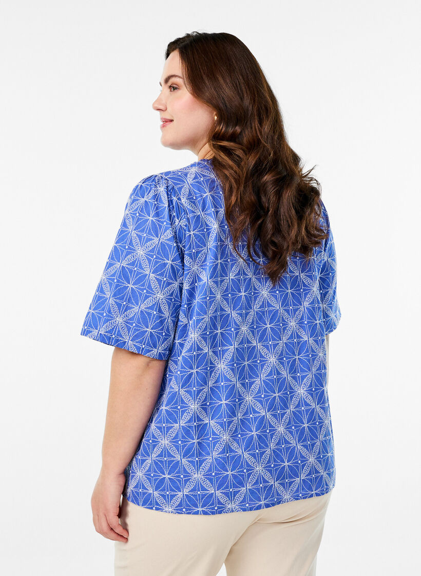 Blouse met korte mouwen en geborduurd patroon, Blauw, Model image number 2