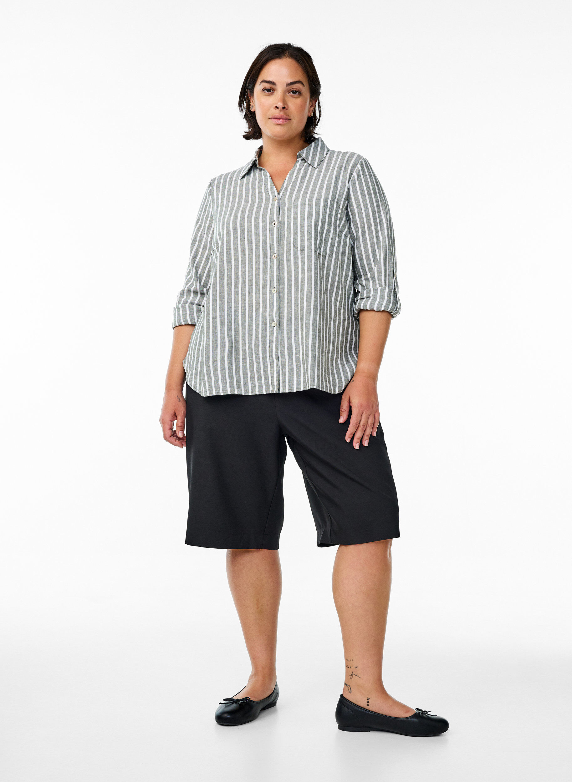 Zizzi Linnen en viscose shirt met 3/4 mouwen, Groen, Model image number 1