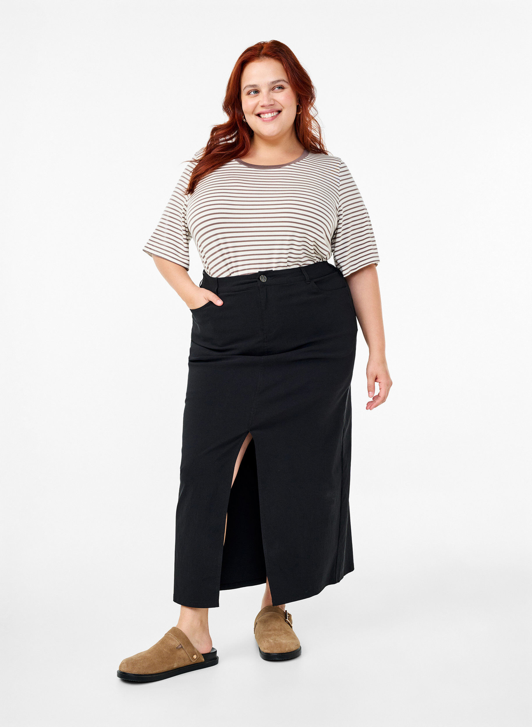 Zizzi Gestreept T-shirt van lyocell met ronde hals, Bruin, Model image number 1