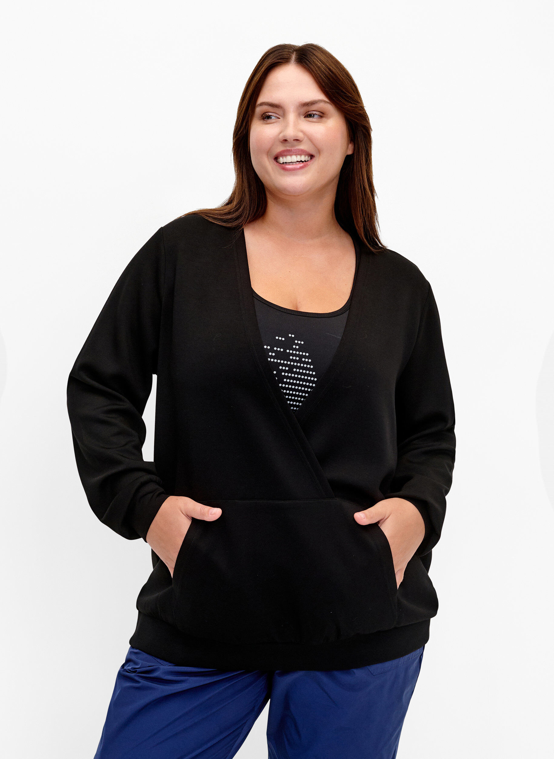 Zizzi Sweatshirt met V-hals en zak, Black, Model image number 0
