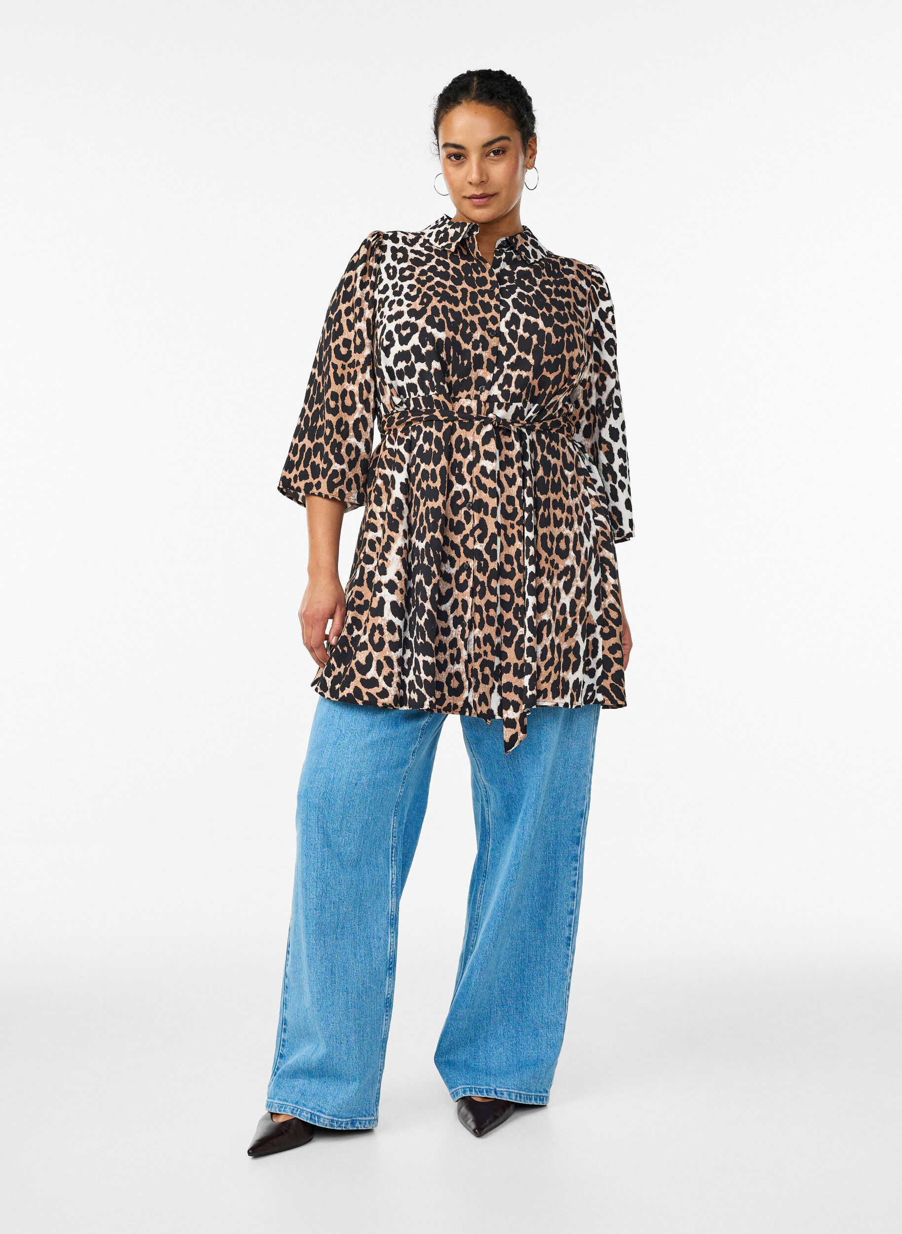 Zizzi Gedessineerde tuniek met strikceintuur en 3/4-mouwen, Brown, Model image number 1