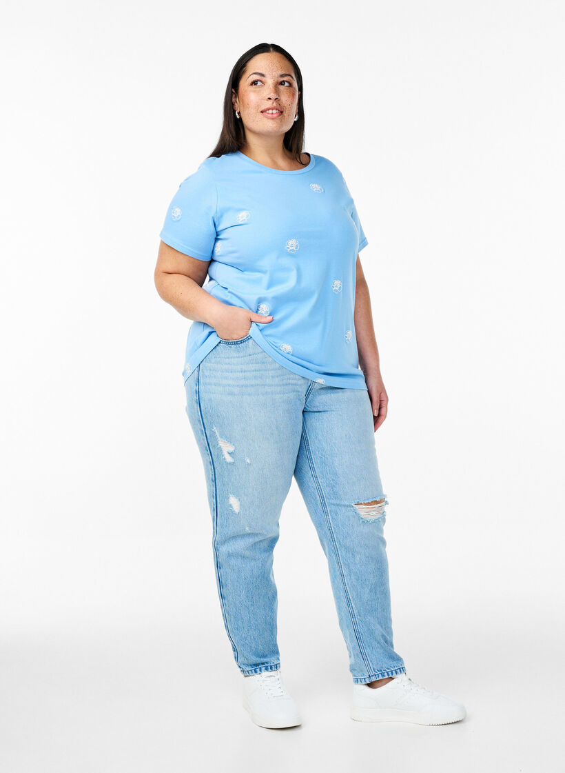 Mille Mom fit jeans met distressed details, Blauw, Model