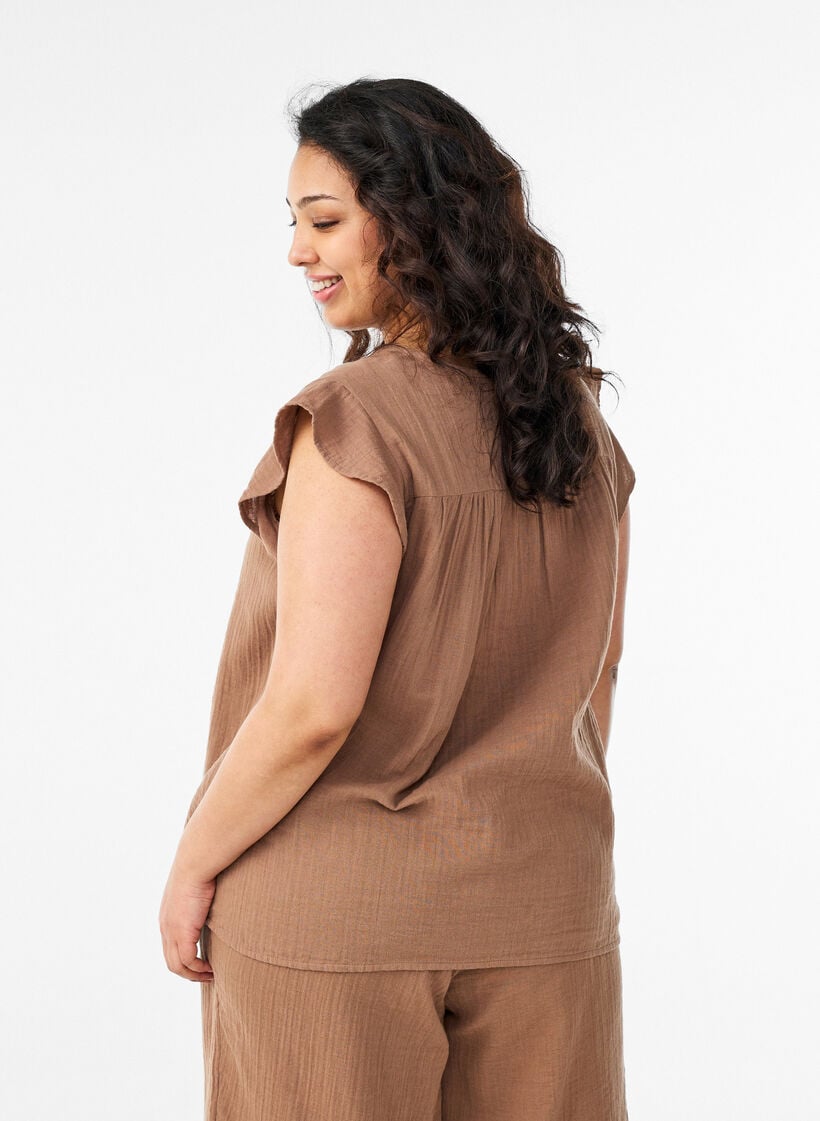 Mouwloze top van katoenen mousseline met ruches, Bruin, Model image number 2