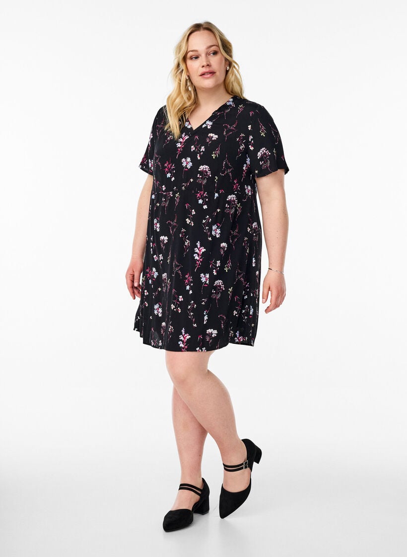 Korte jurk met bloemenprint, Zwart, Model image number 1