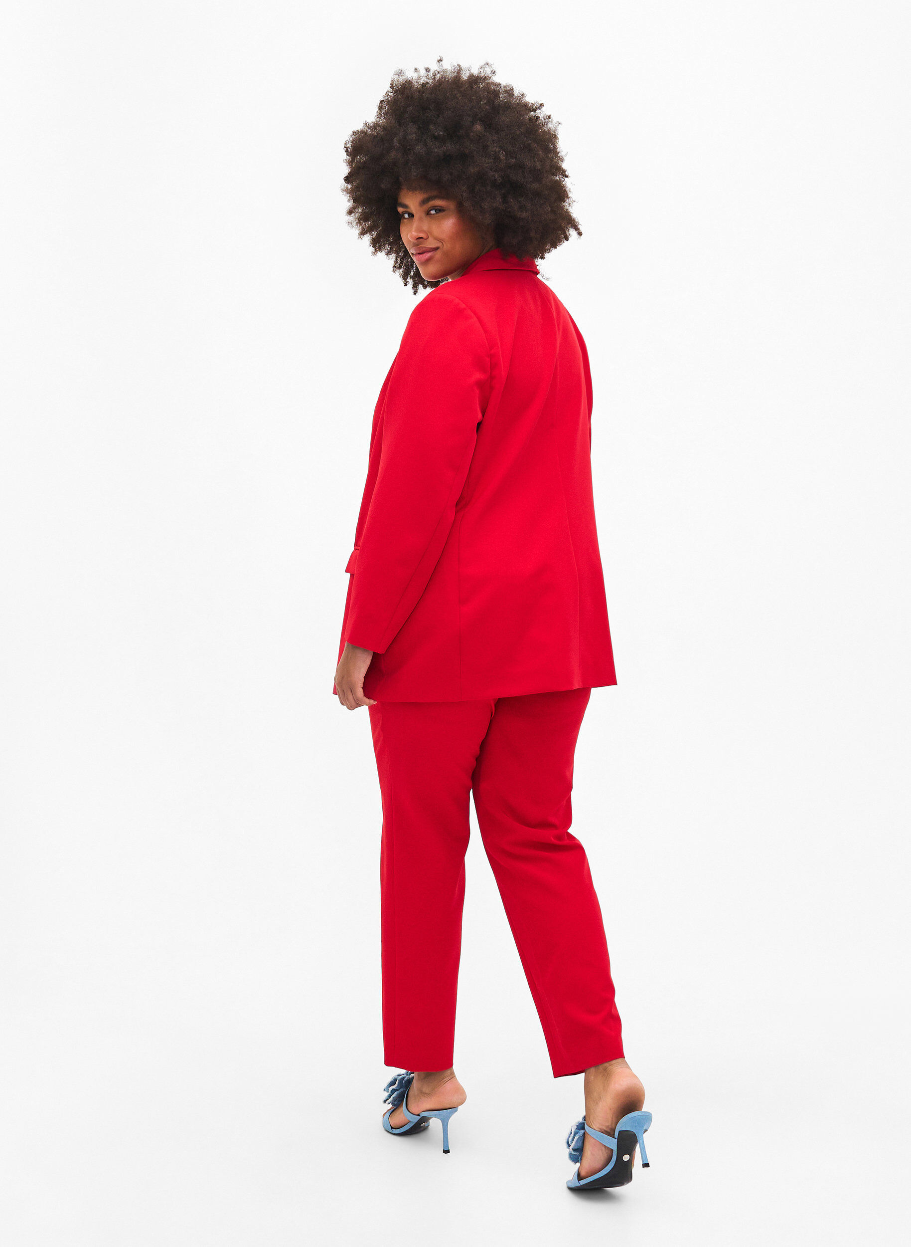 Zizzi Pak jas met gouden knopen en zakken, Tango Red, Model image number 1