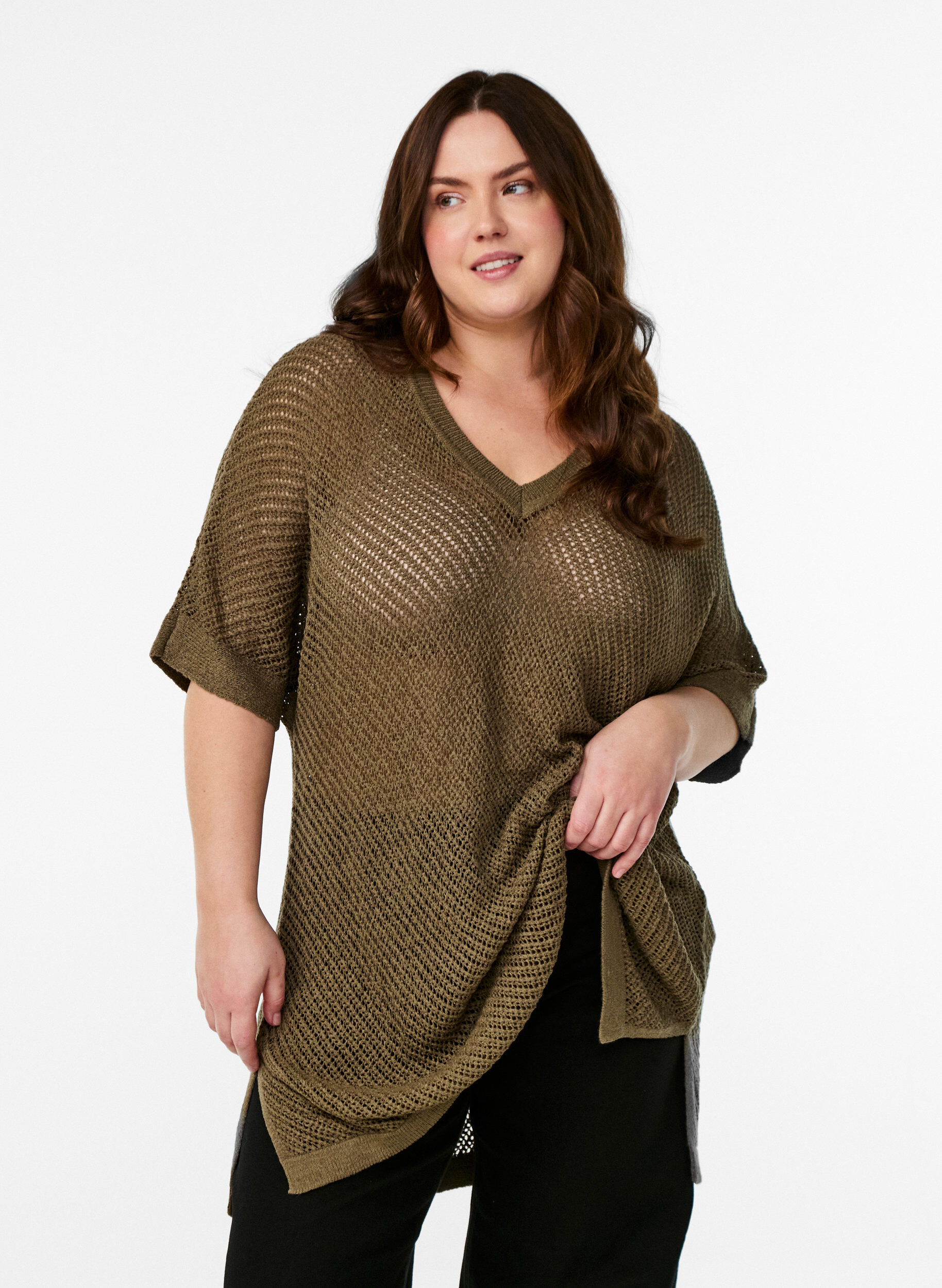 Zizzi FLASH - Gebreide blouse met korte mouwen en V-hals, Groen, Model image number 0