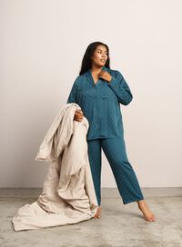 Pyjama in prachtig design Setprijs 79,99 EUR, , Model