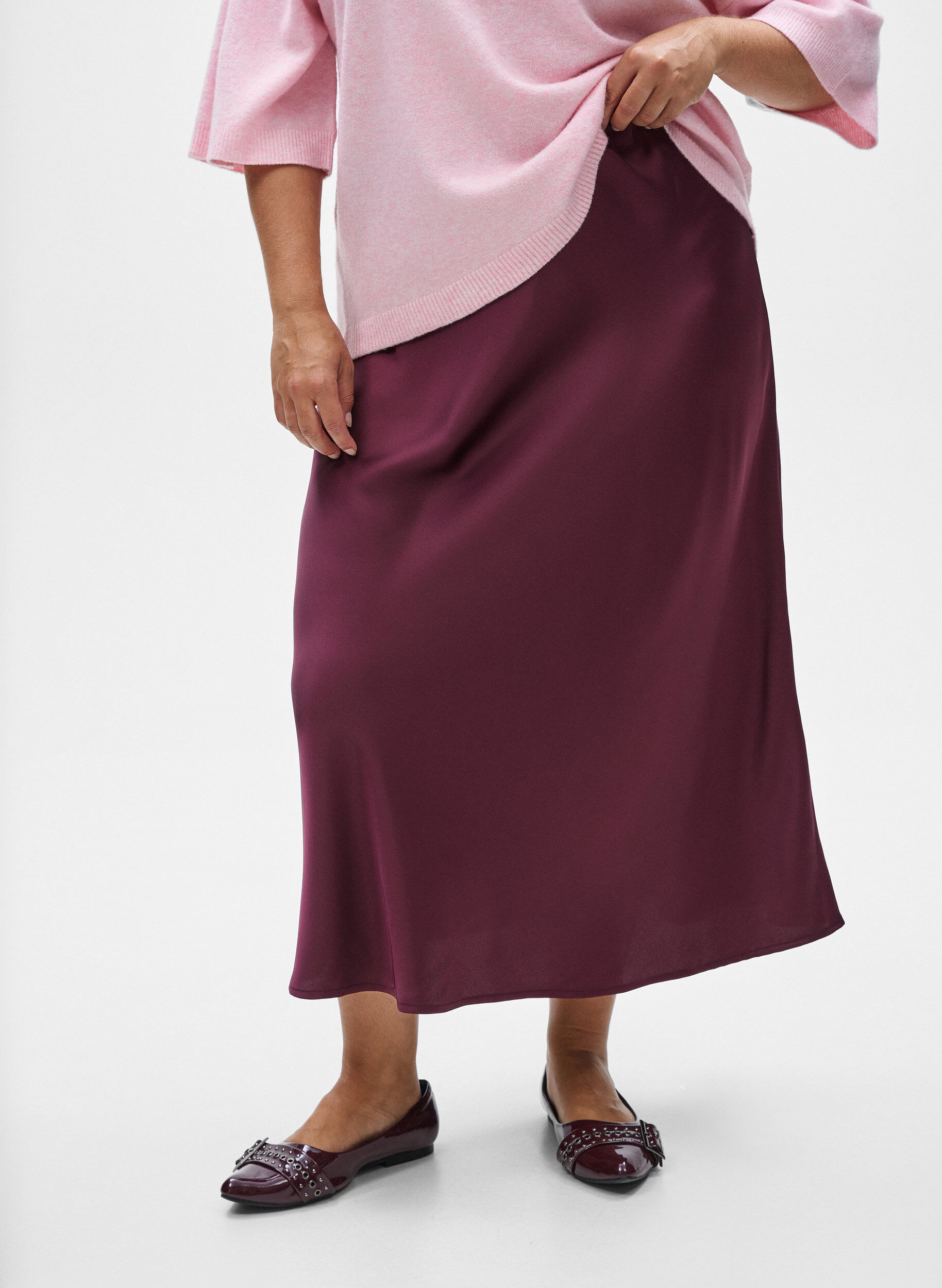 Zizzi Satijnen midi rok, Donker Bordeaux, Model image number 3