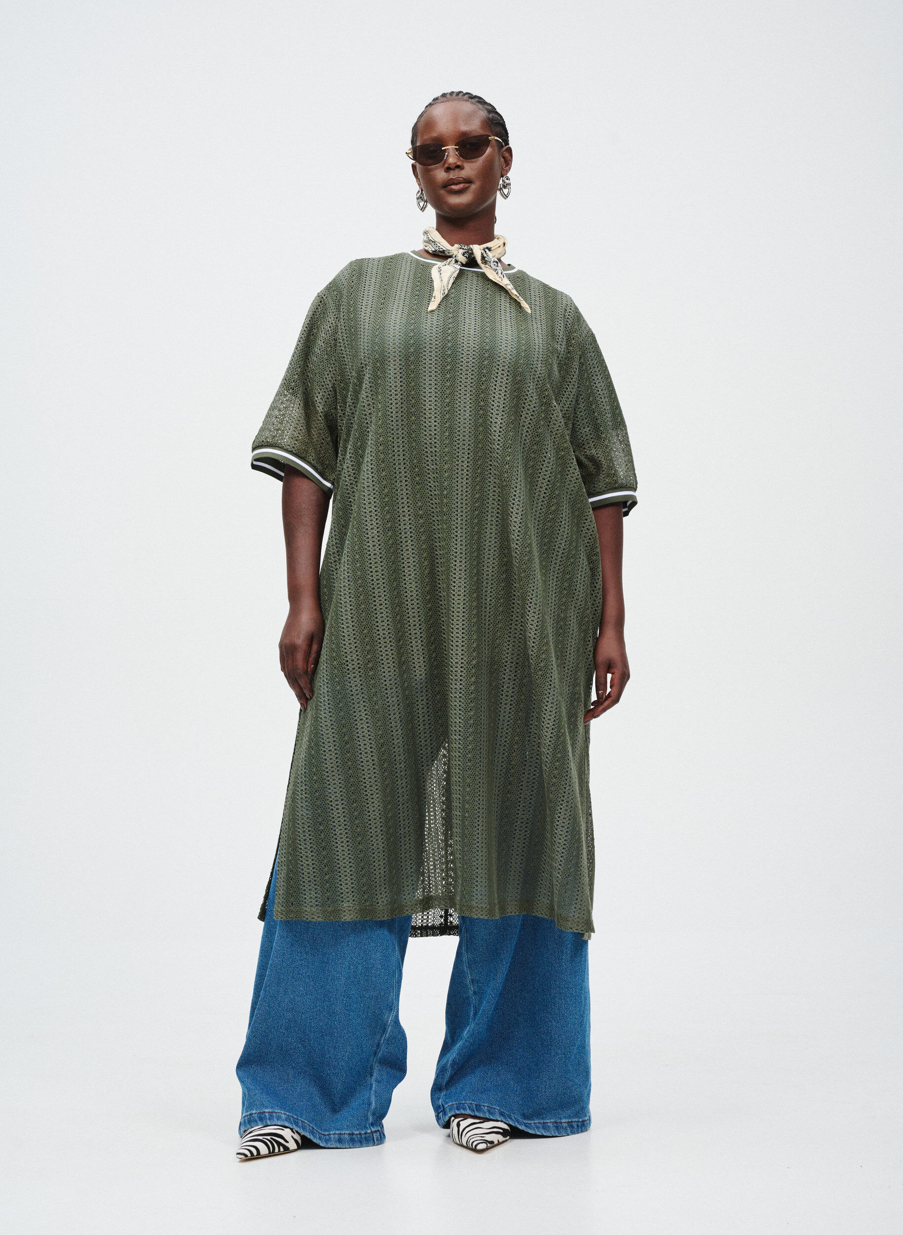 Zizzi Midi-jurk met een opengewerkt patroon en korte mouwen, Groen, Image image number 0