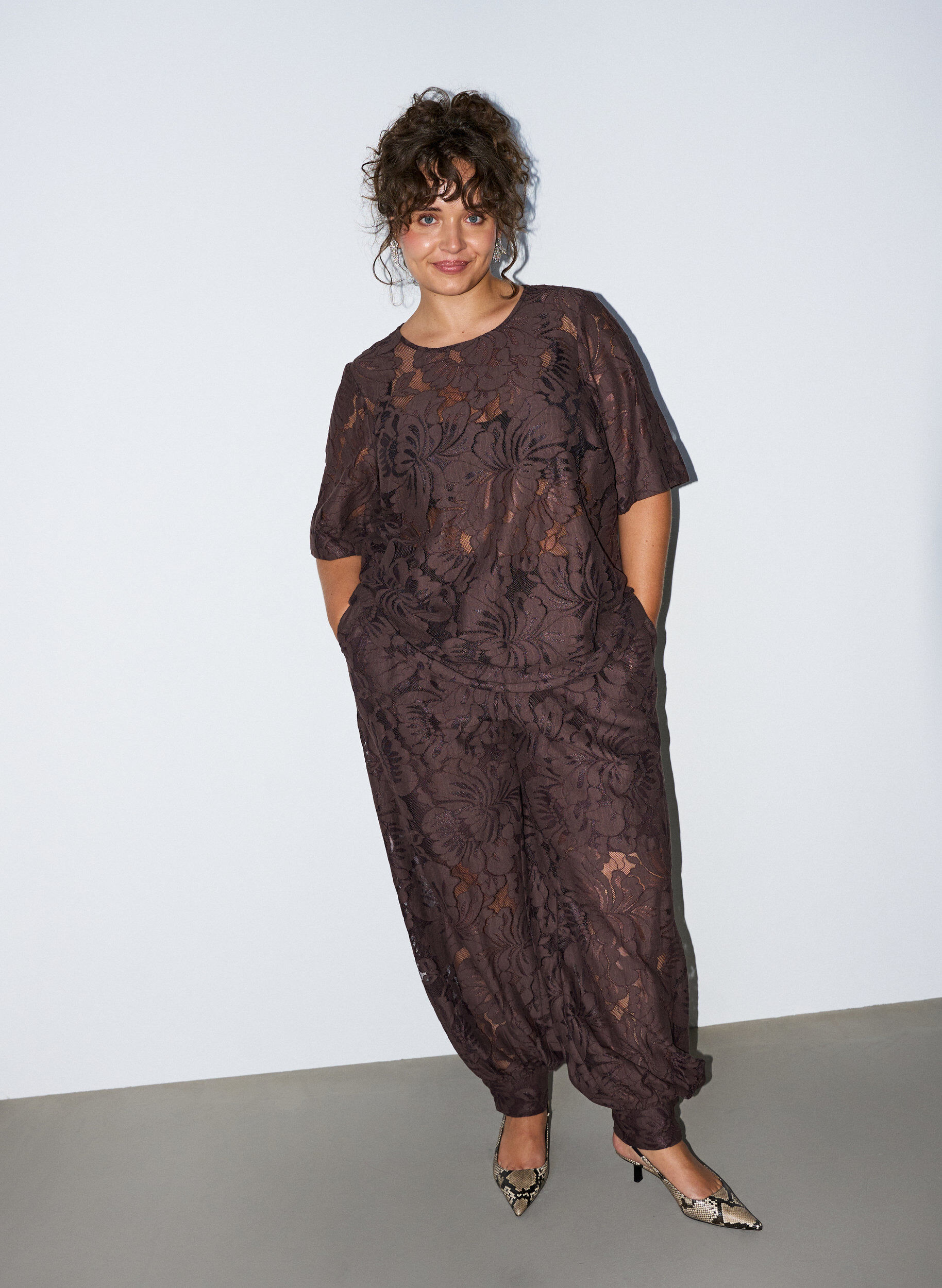 ZizziKanten blouse met korte mouwen, Bruin, Model image number 1