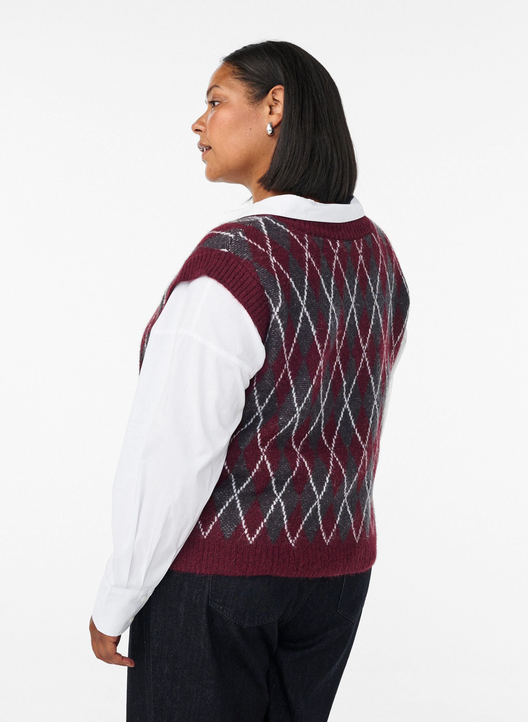 Zizzi Gebreid vest met een V-hals en argyle patroon, Rood, Model image number 2