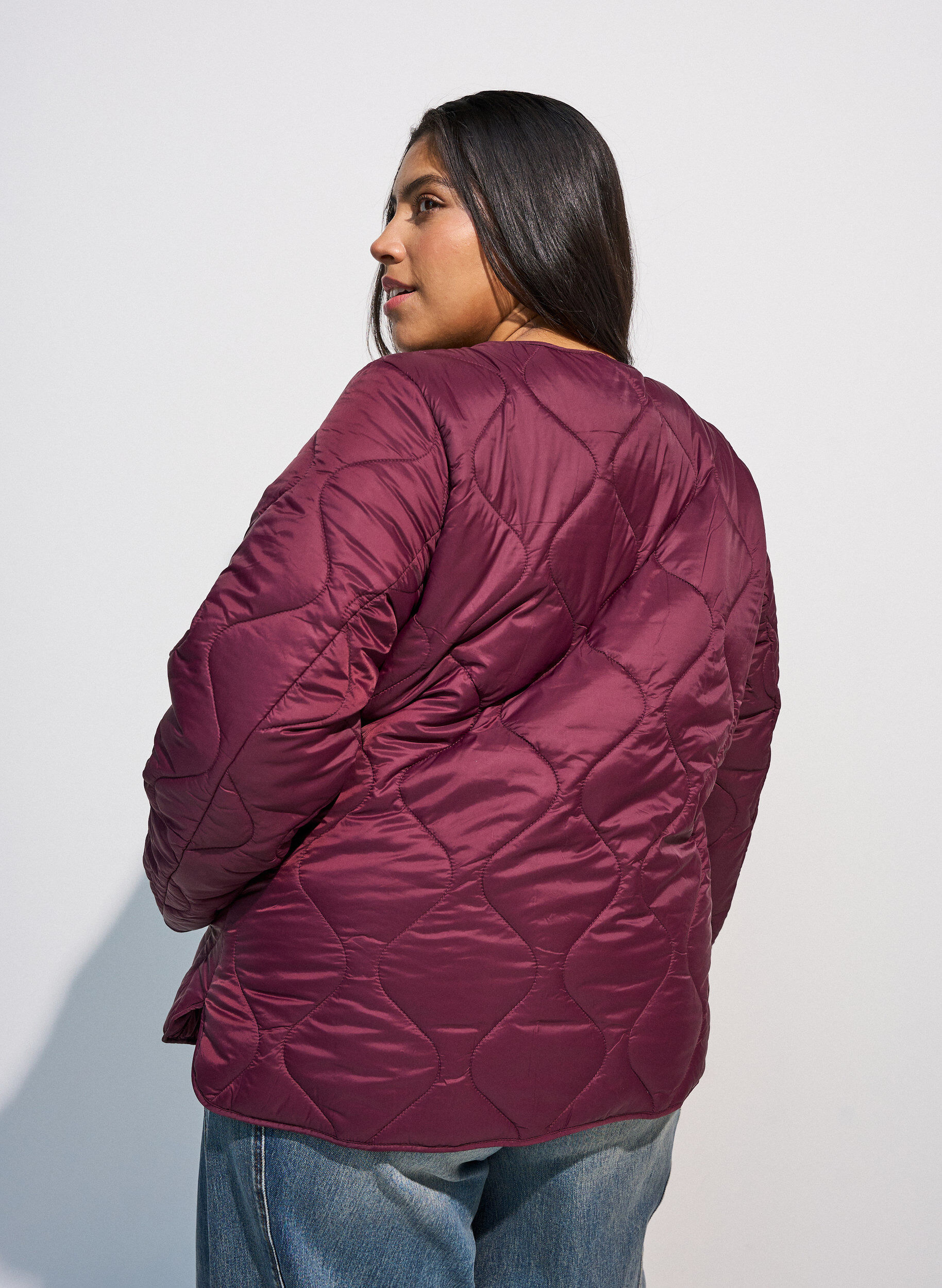 ZizziDoorgestikte jas met drukknopen en ronde hals, Donker Bordeaux, Model image number 2