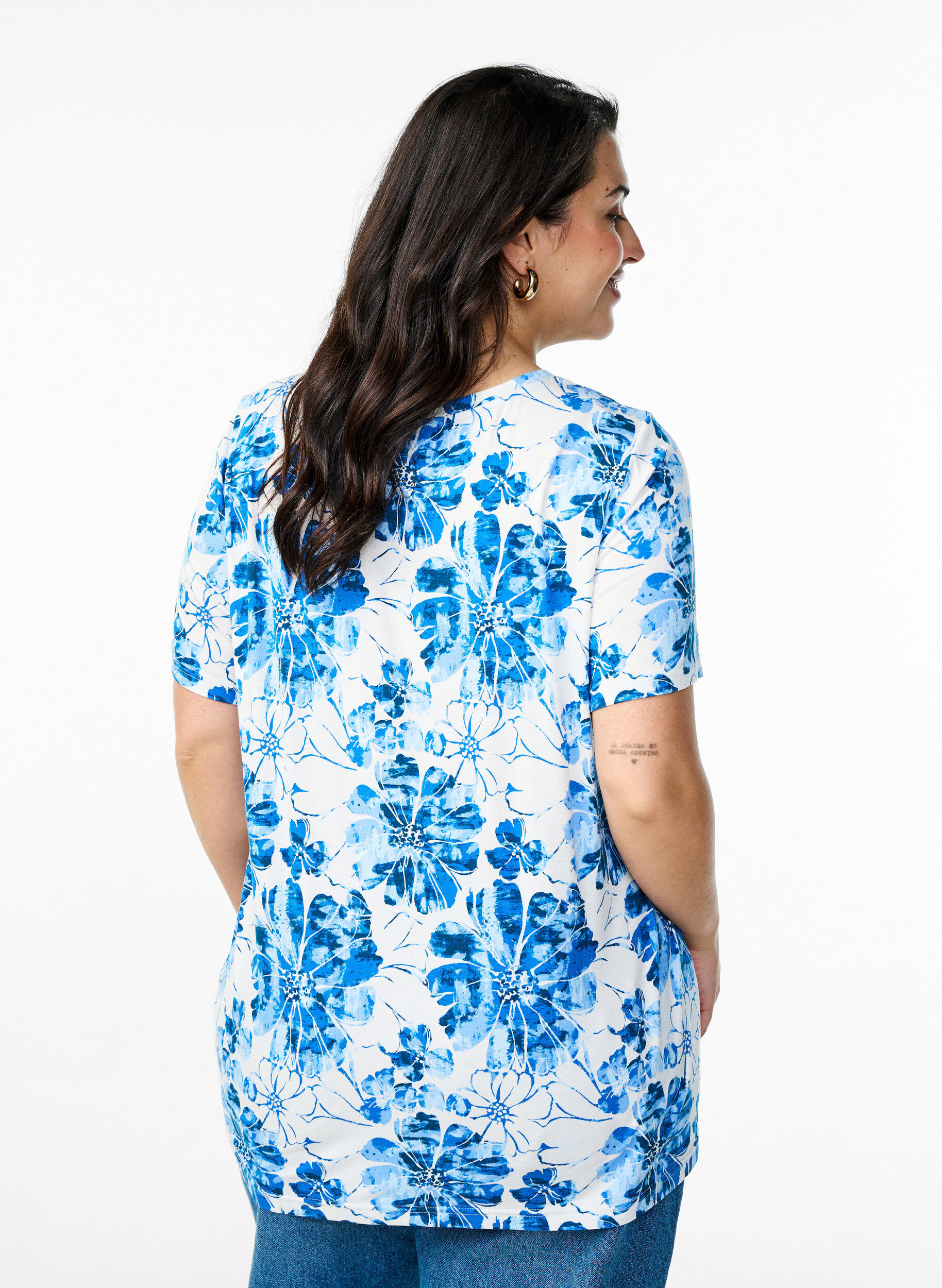 Zizzi T-shirt met bloemenprint, Blauw, Model image number 2