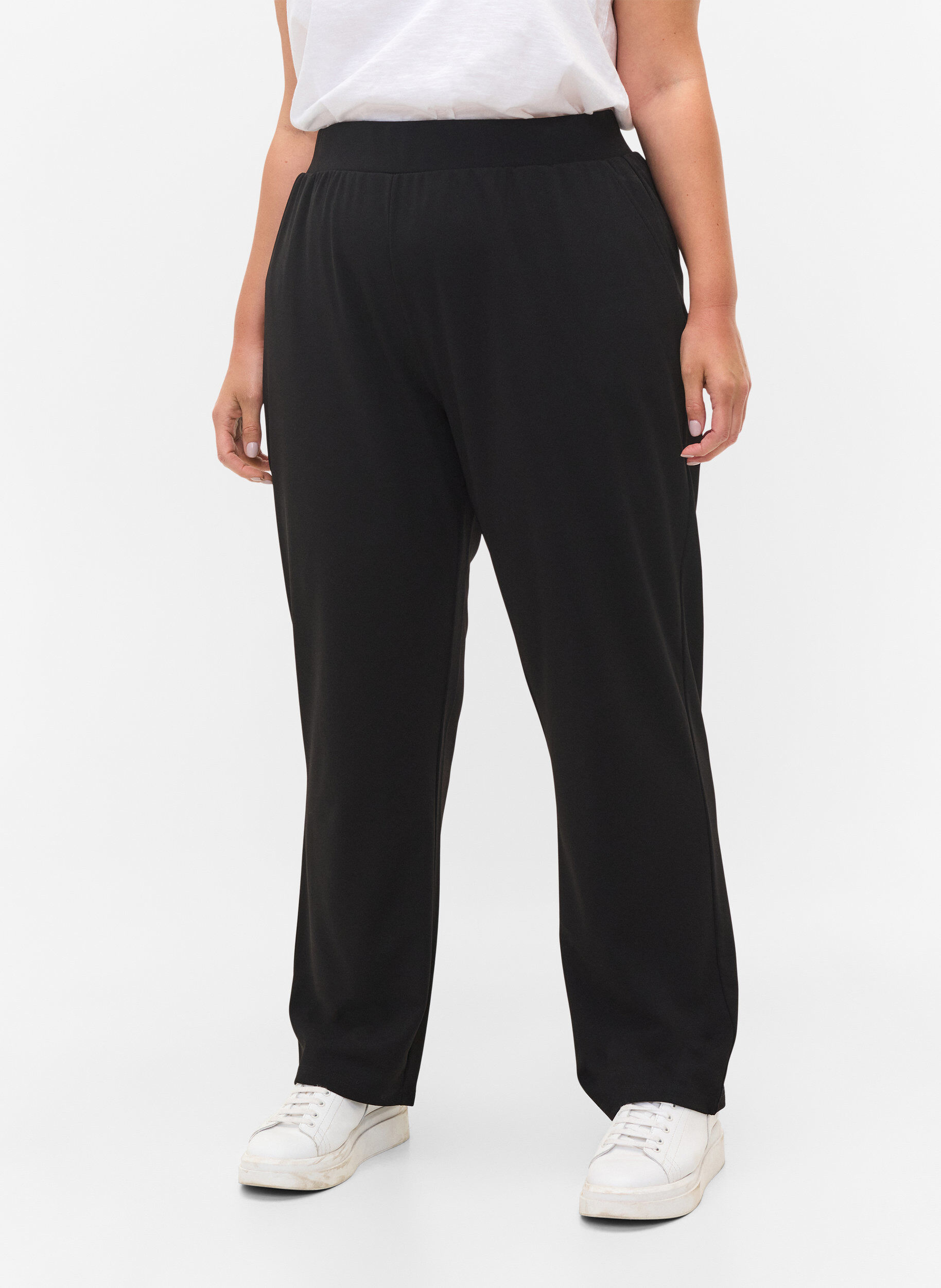 Zizzi Losse broek met elastische rand, Black, Model image number 2