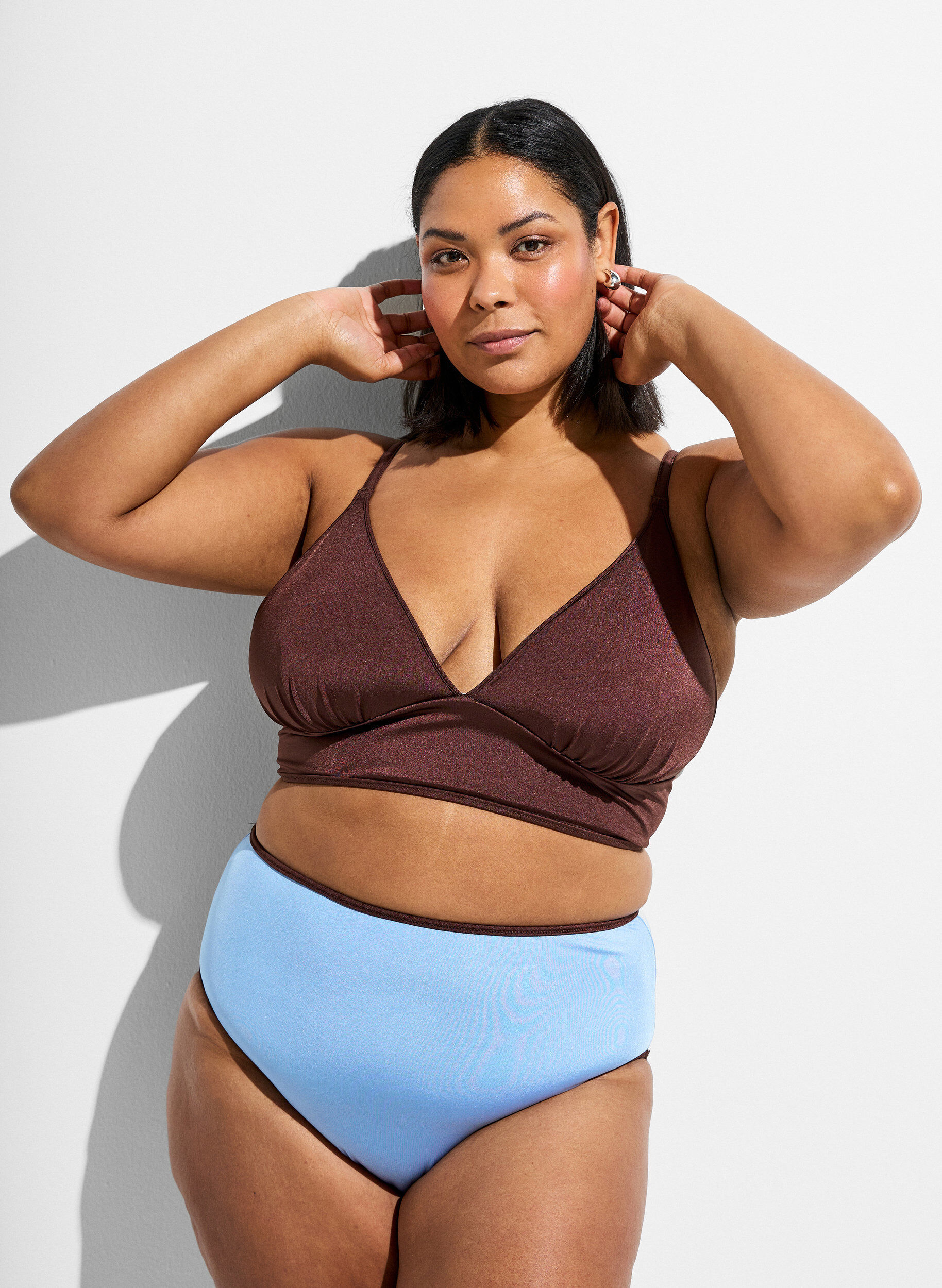 Omkeerbare bikinibroekjes met normale taille, Bruin, Model
