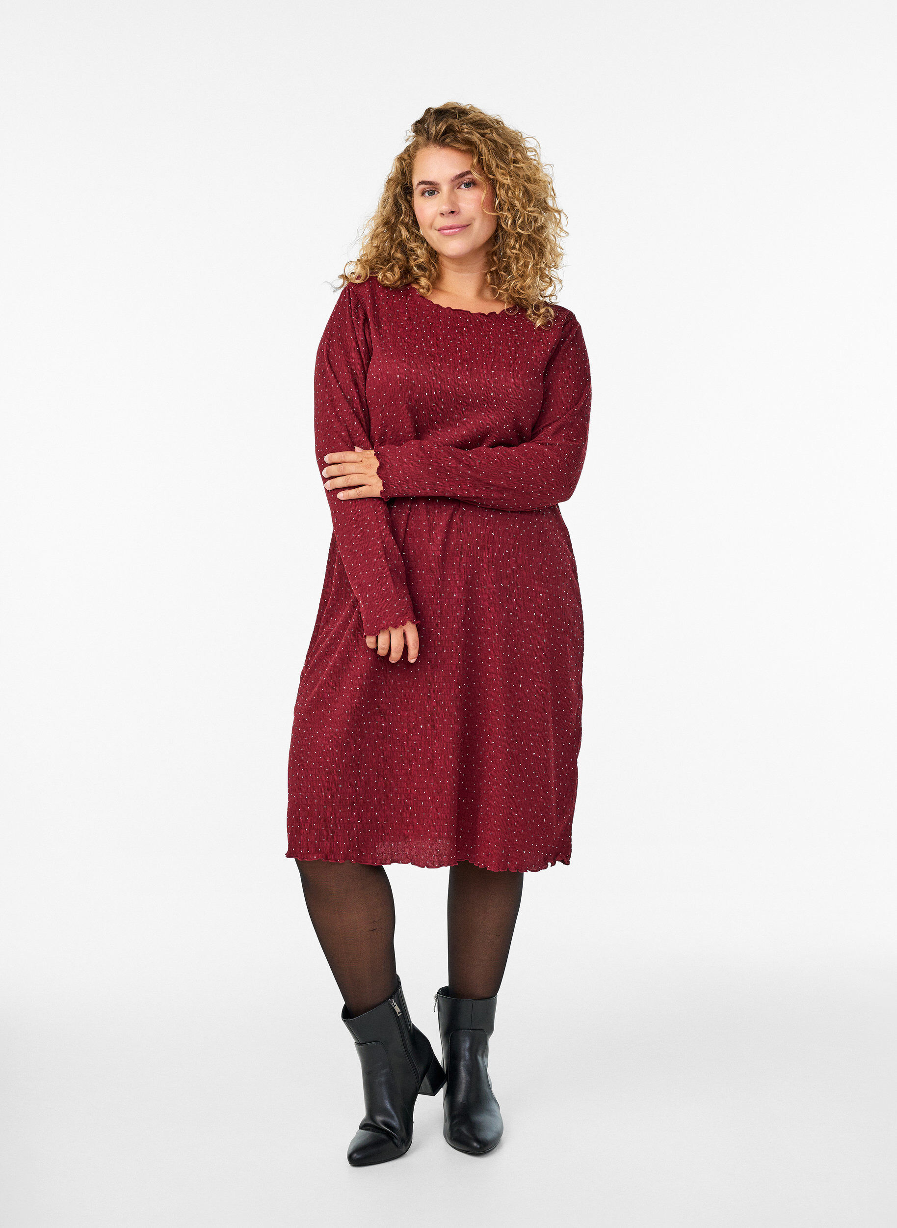 Zizzi Jurk met strassteentjes en geschulpte randen, Donker Bordeaux, Model image number 1