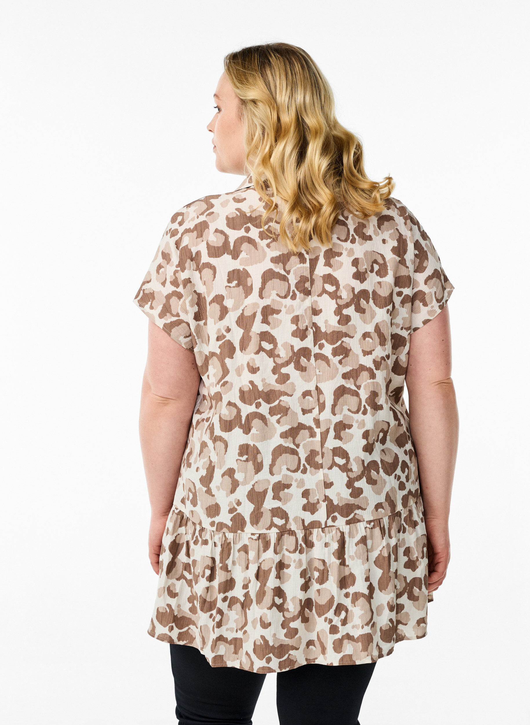 Zizzi Luipaardprint tuniek met korte mouwen, Wit, Model image number 2