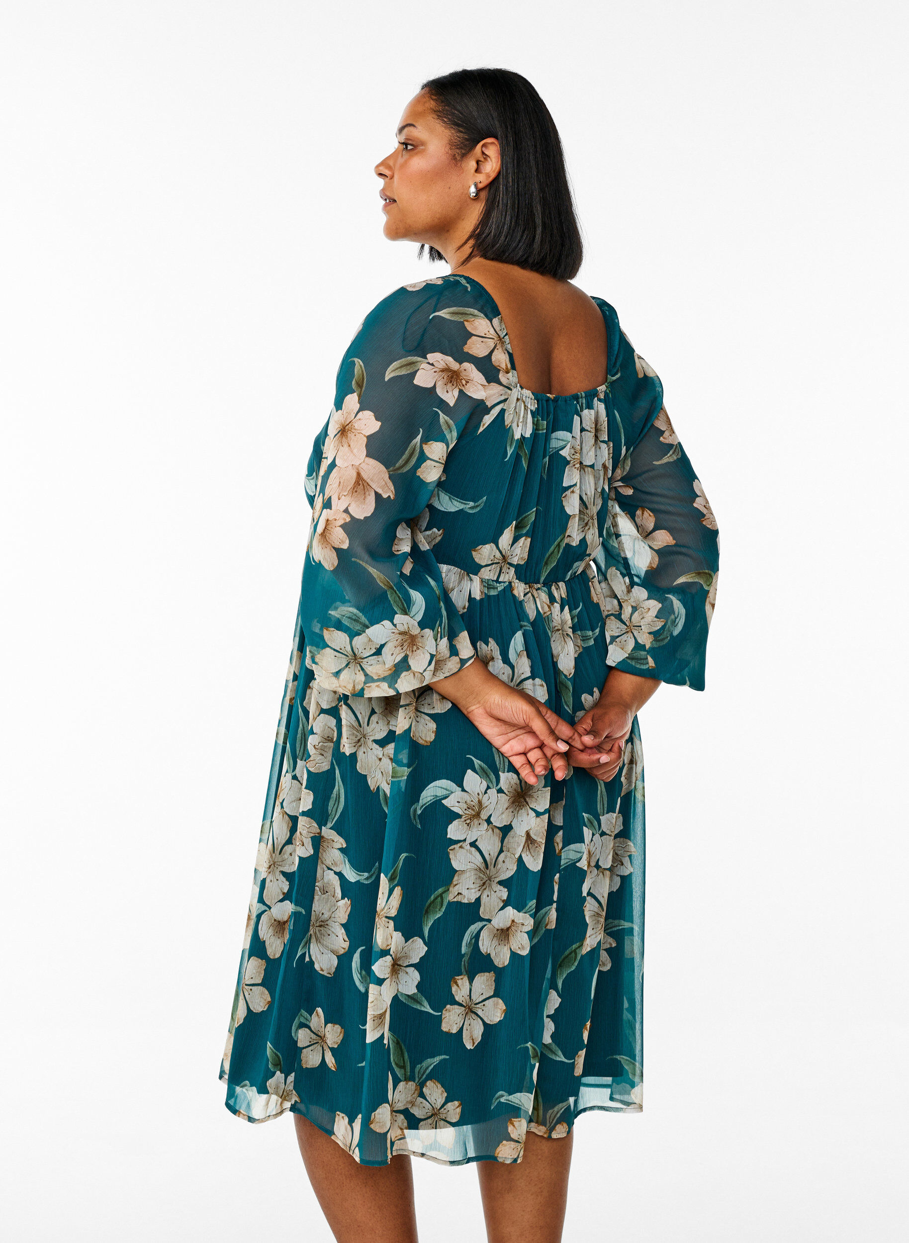 Zizzi Chiffon feestjurk met lange mouwen, Groen, Model image number 2