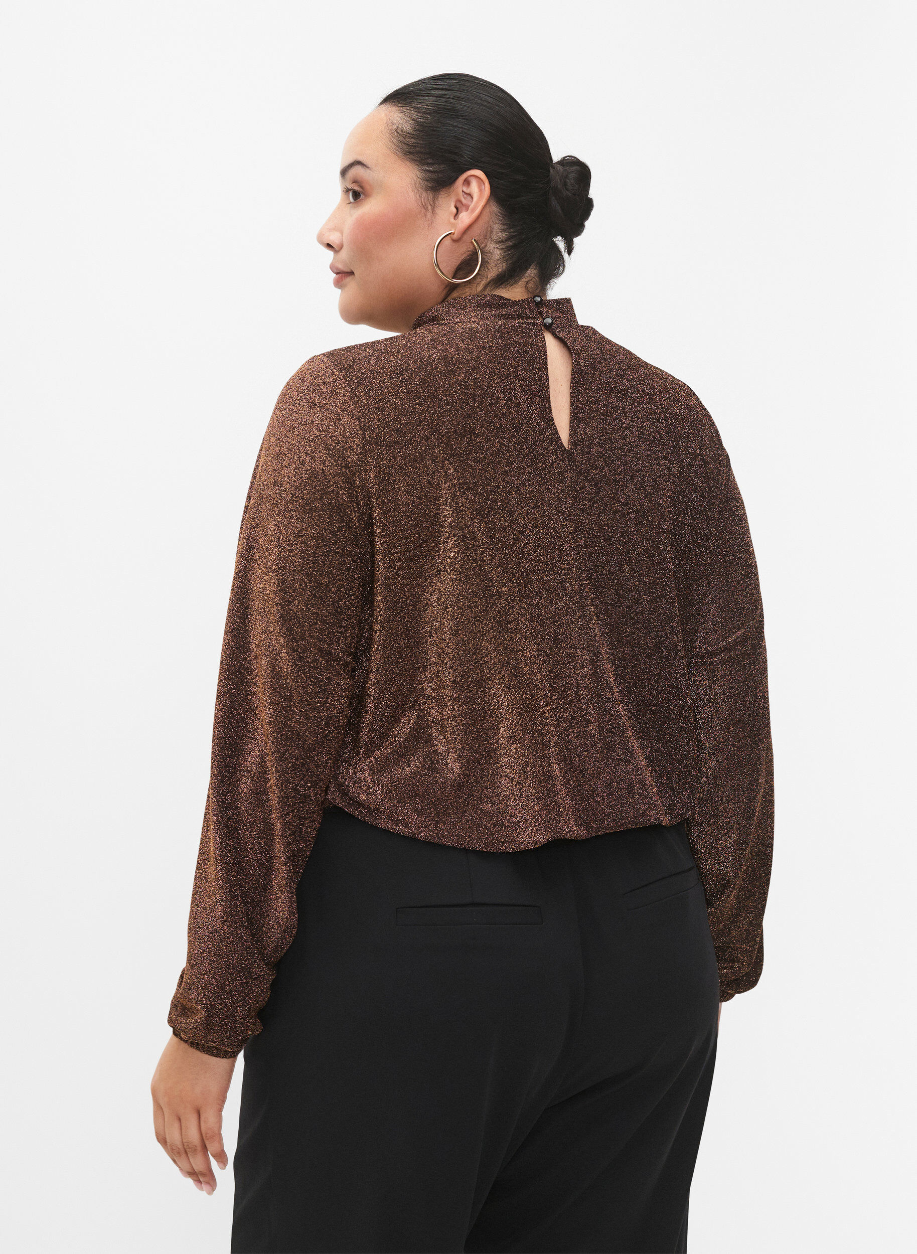 Zizzi Glitter blouse met lange mouwen, ronde hals en V-detail, Black Copper, Model image number 1