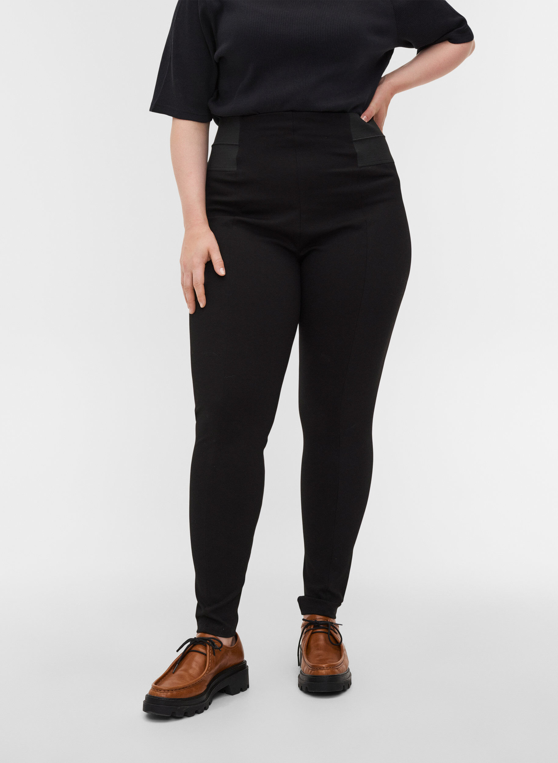Zizzi Legging met breed elastiek in de taille, Zwart, Model image number 3