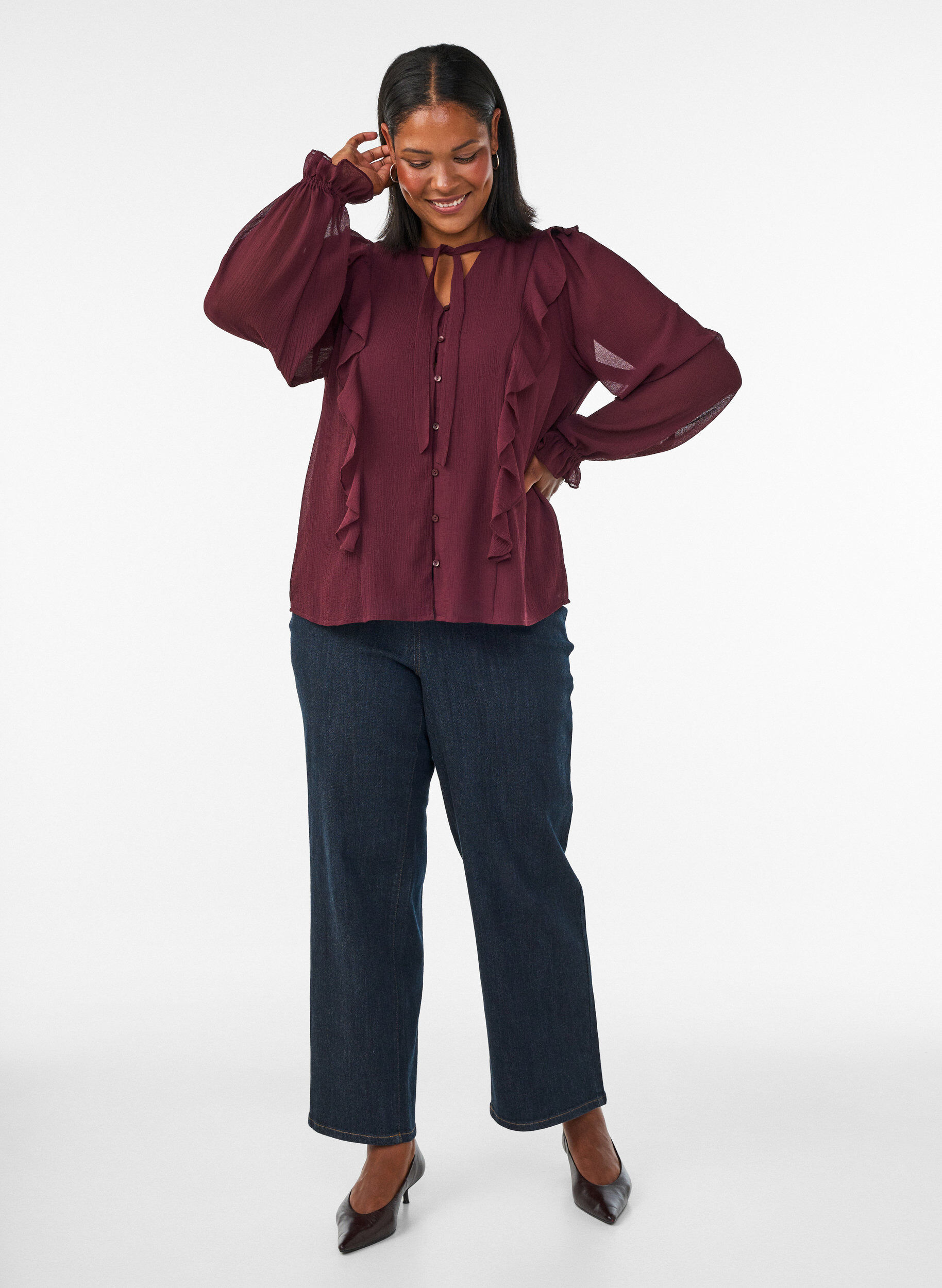 ZizziTransparante blouse met ruches en striksluiting, Rood, Model image number 1