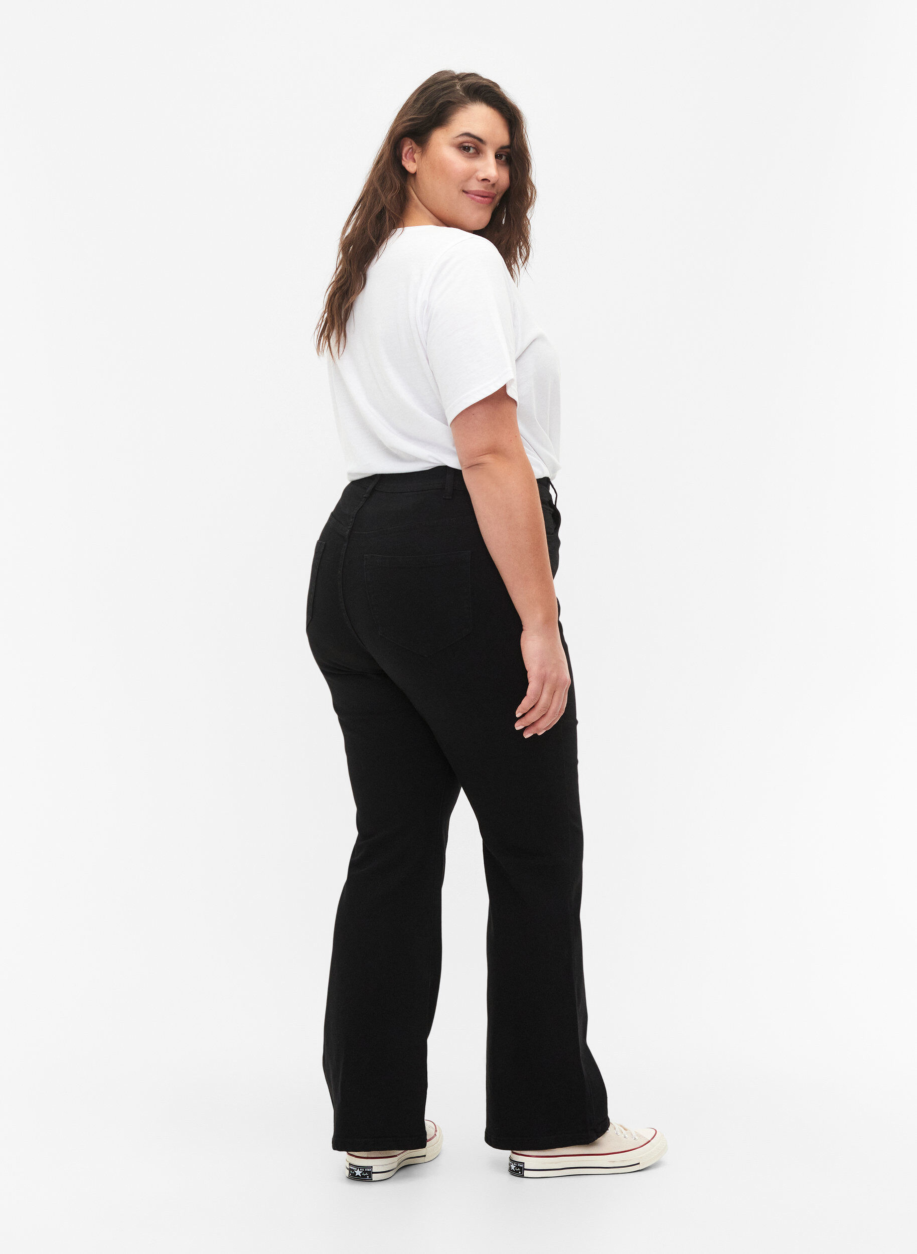 ZizziHoog getailleerde jeans met bootcut, Zwart, Model image number 1