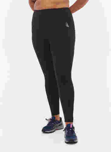 CORE, POCKET TIGHTS - Sport legging met mesh, Black, Model image number 3