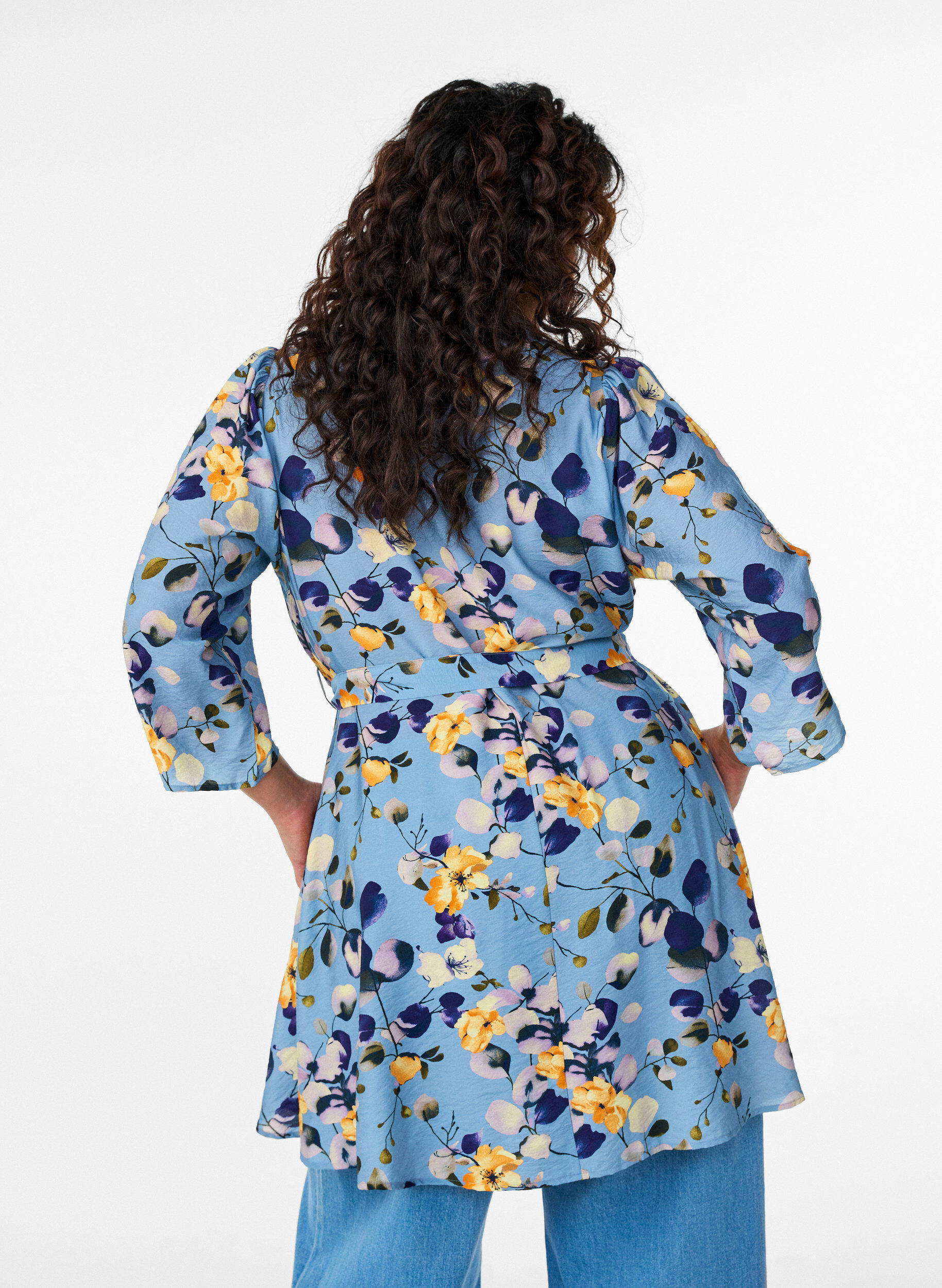 Zizzi Gedessineerde tuniek met strikceintuur en 3/4-mouwen, Blauw, Model image number 2