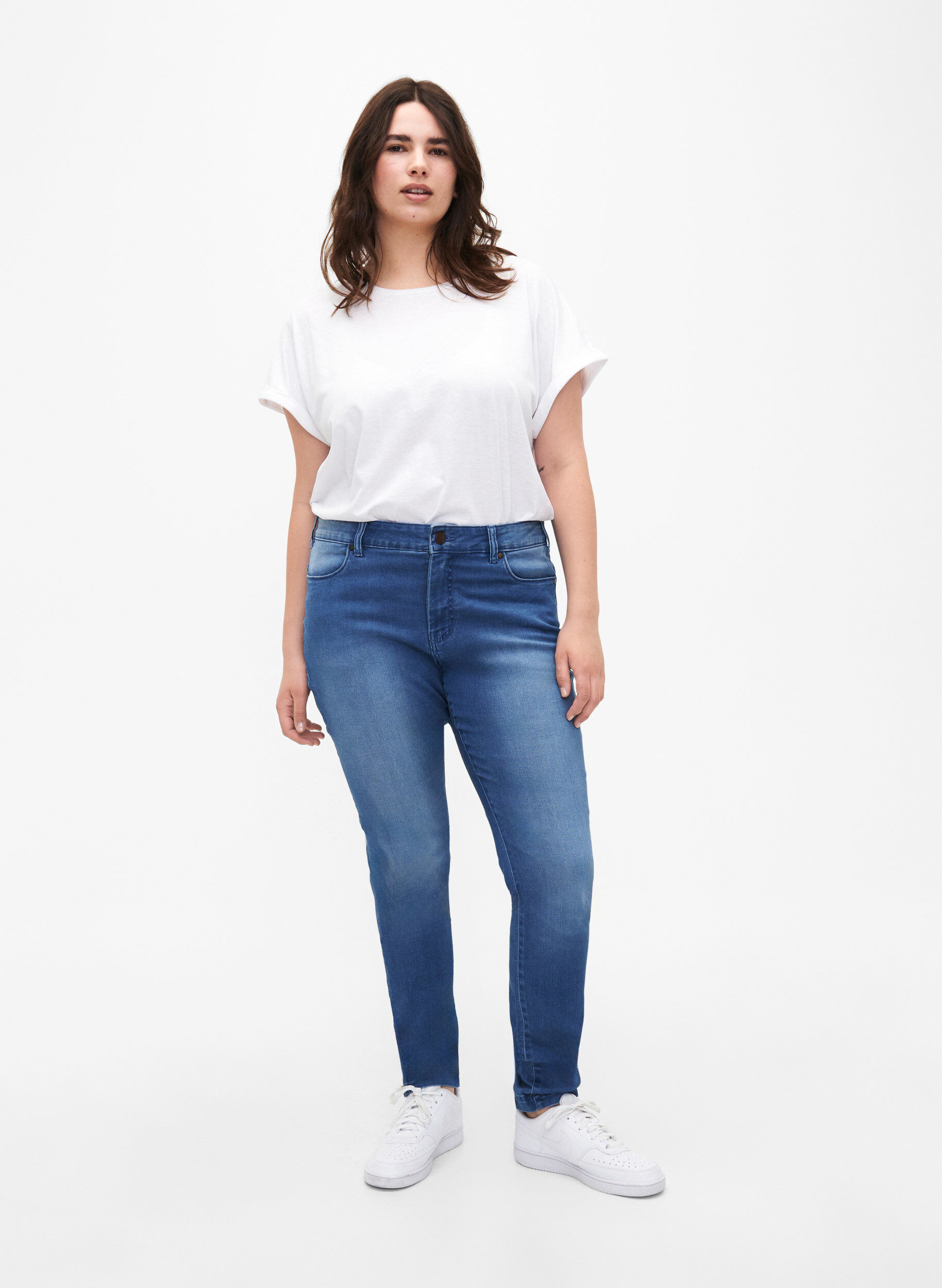 Zizzi Viona jeans met normale taille, Blauw, Model image number 0