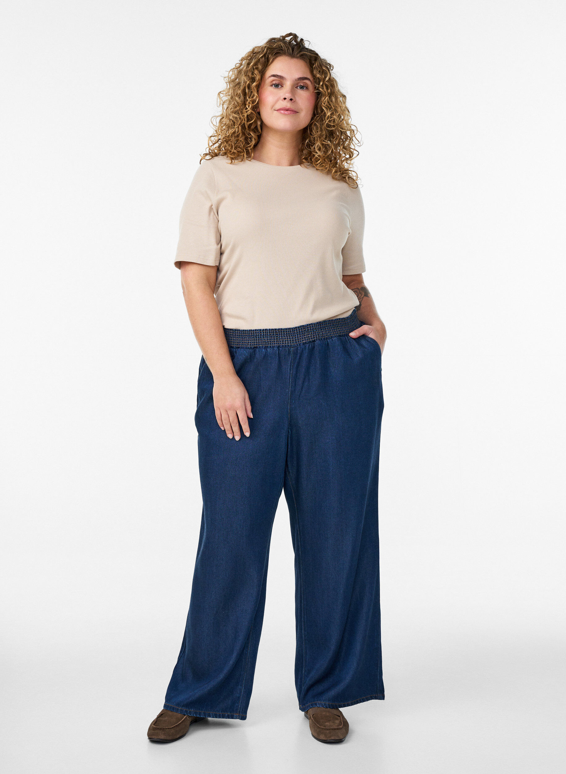 Zizzi Basic rib T-shirt met ronde hals, Beige, Model image number 1